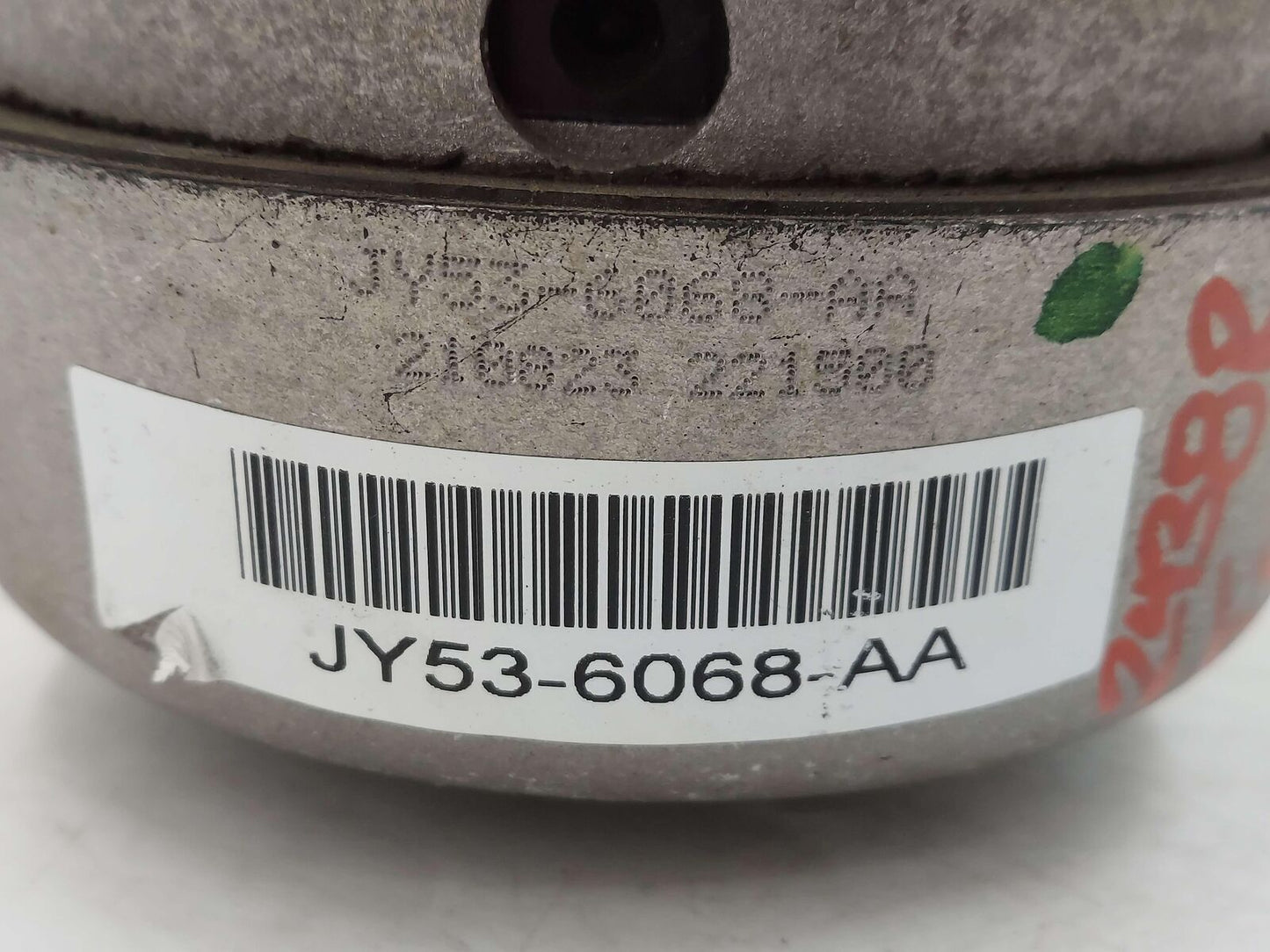 2024 ASTON MARTIN DB12 VOLANTE RIGHT TRANSMISSION MOUNT JY53-6068-AA