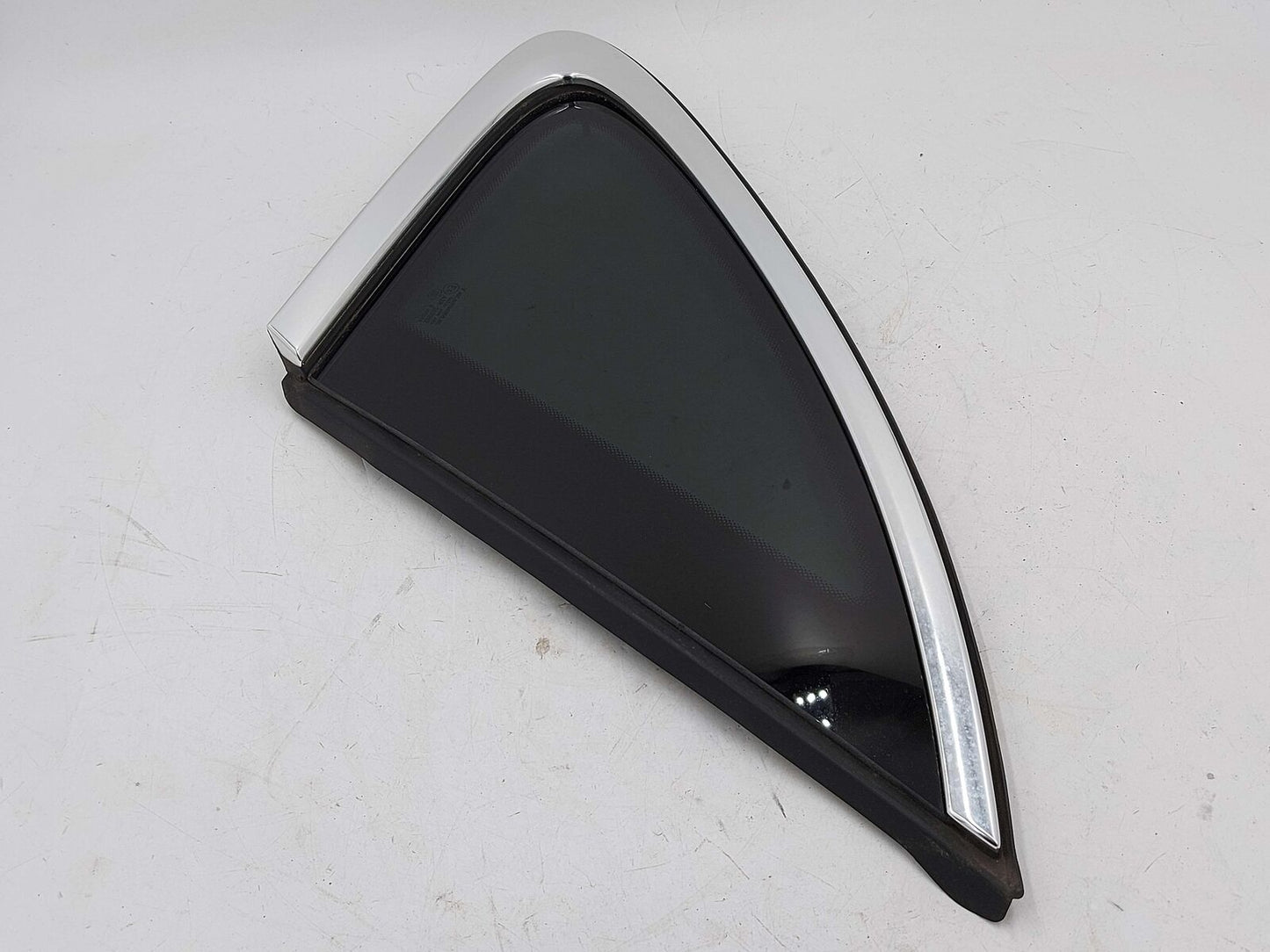 15-18 PORSCHE MACAN S 95B RIGHT QUARTER WINDOW GLASS 95B845298XB *NOTE