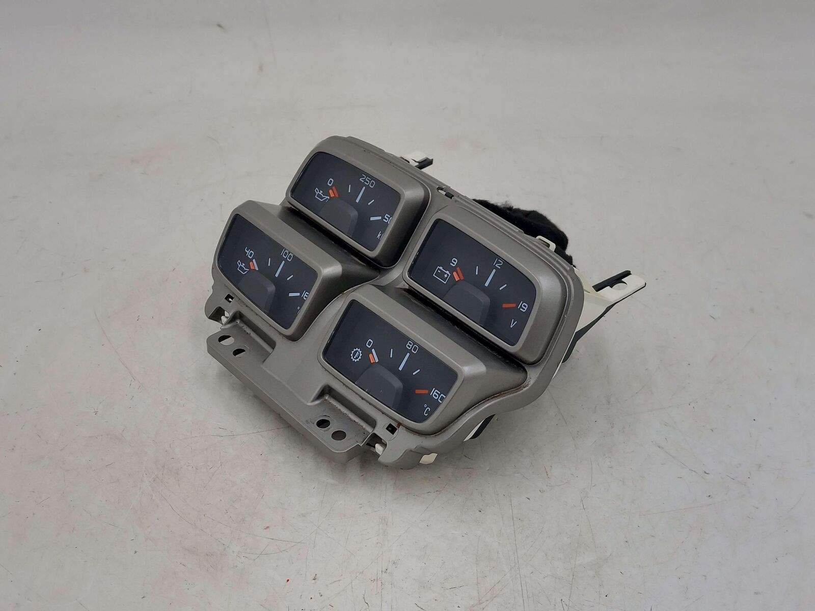 2012 CHEVY CAMARO BATTERY OIL PRESSURE & TEMPERATURE TRANSMISSION TEMP GAUGES