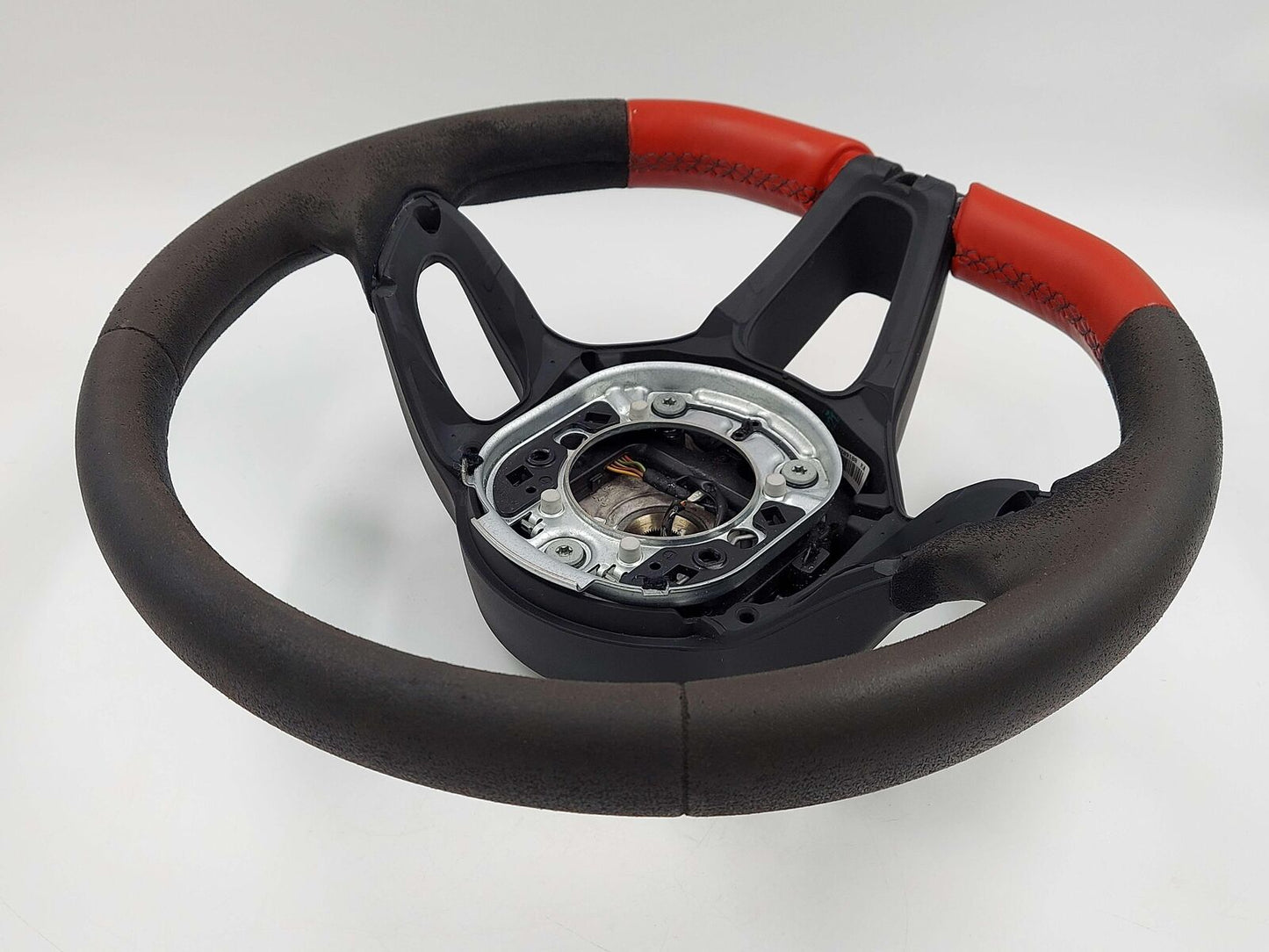 2016 MCLAREN 540C STEERING WHEEL BLACK & RED 309756981W58-AA *NOTE