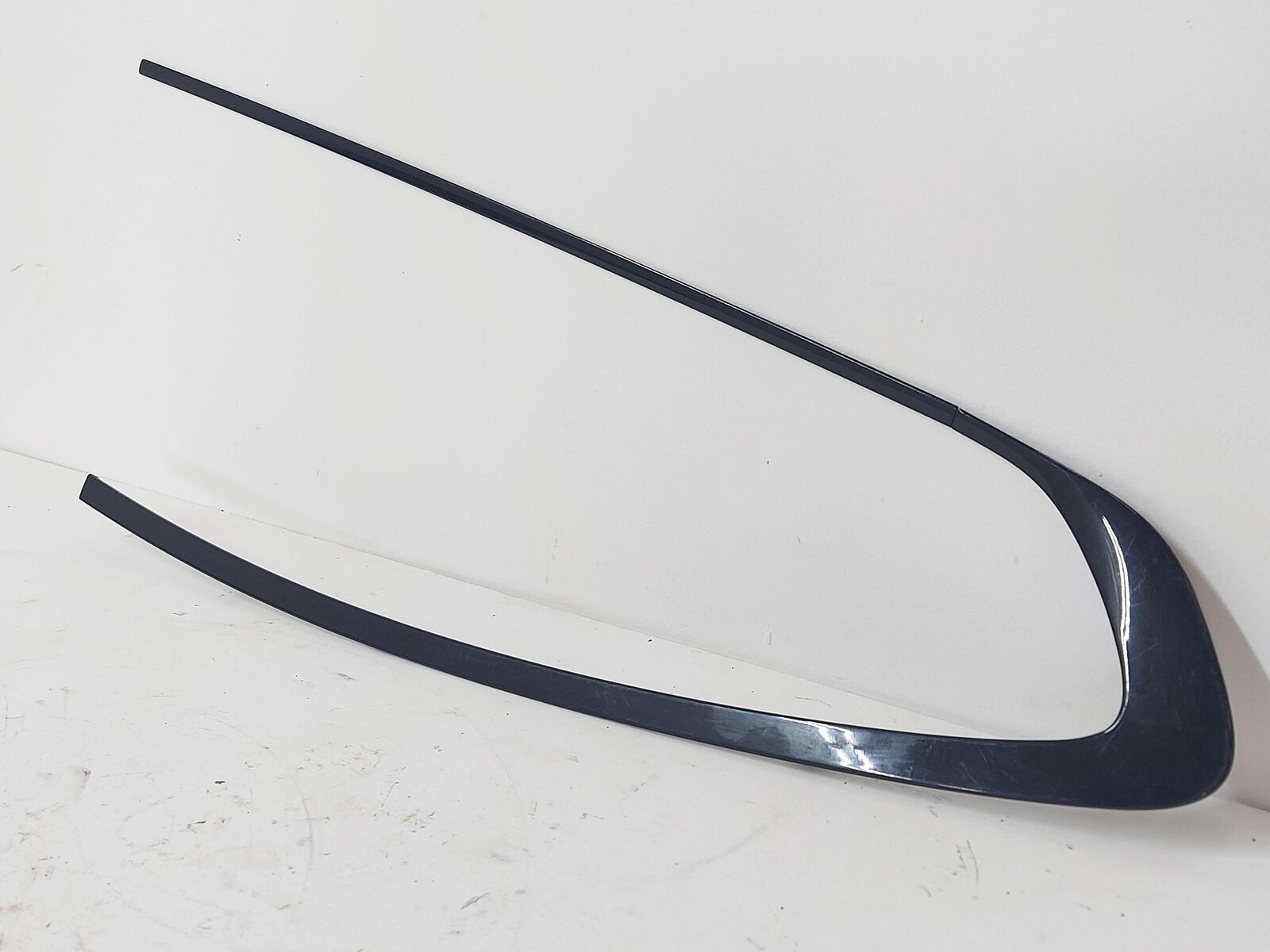 2016 BMW M4 F82 Rear RH Right Window Trim Shadlowline Black 27000862