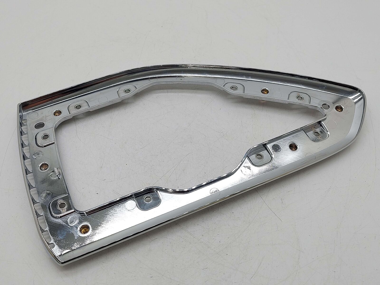 2021 FERRARI ROMA F169 RH RIGHT DOOR CHROME TRIM 902477