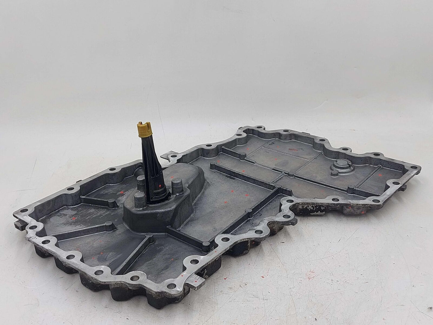 16-20 BMW 750i G12 4.4L N63 LOWER OIL PAN W/ OIL LEVEL SENSOR AWD 8643445