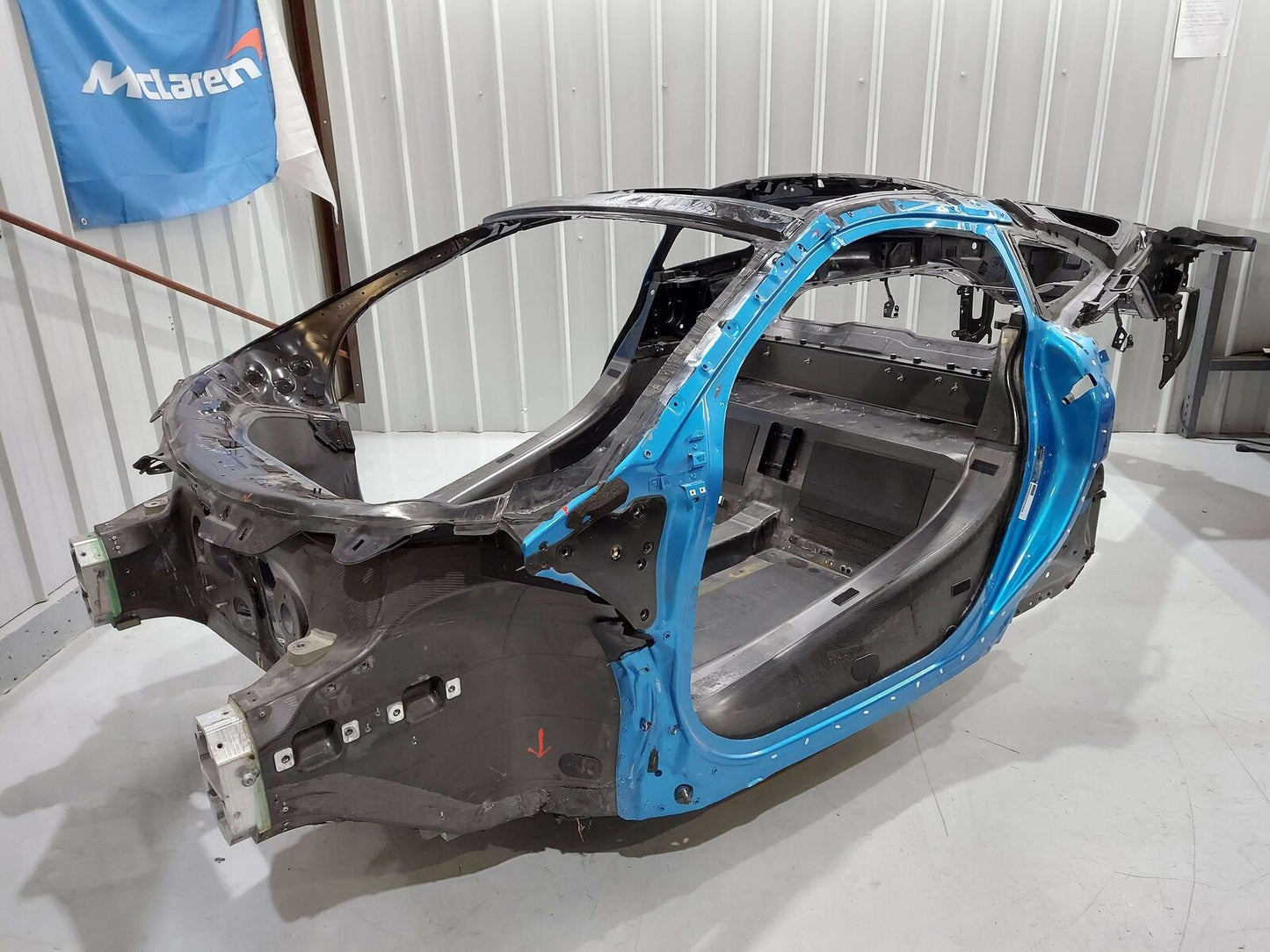 2021 MCLAREN GT BODY SHELL CARBON TUB *CRACKED BENT DENTED*