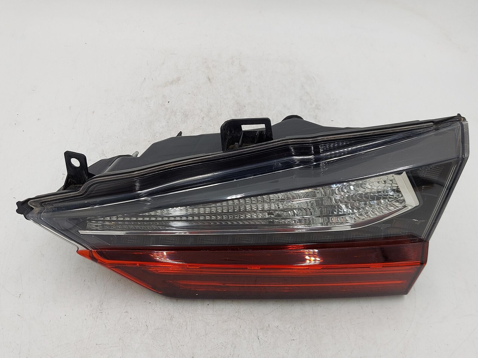 16-19 Lexus RX450 Hybrid RH Right Liftgate Mounted Tail Light Lamp LED signal