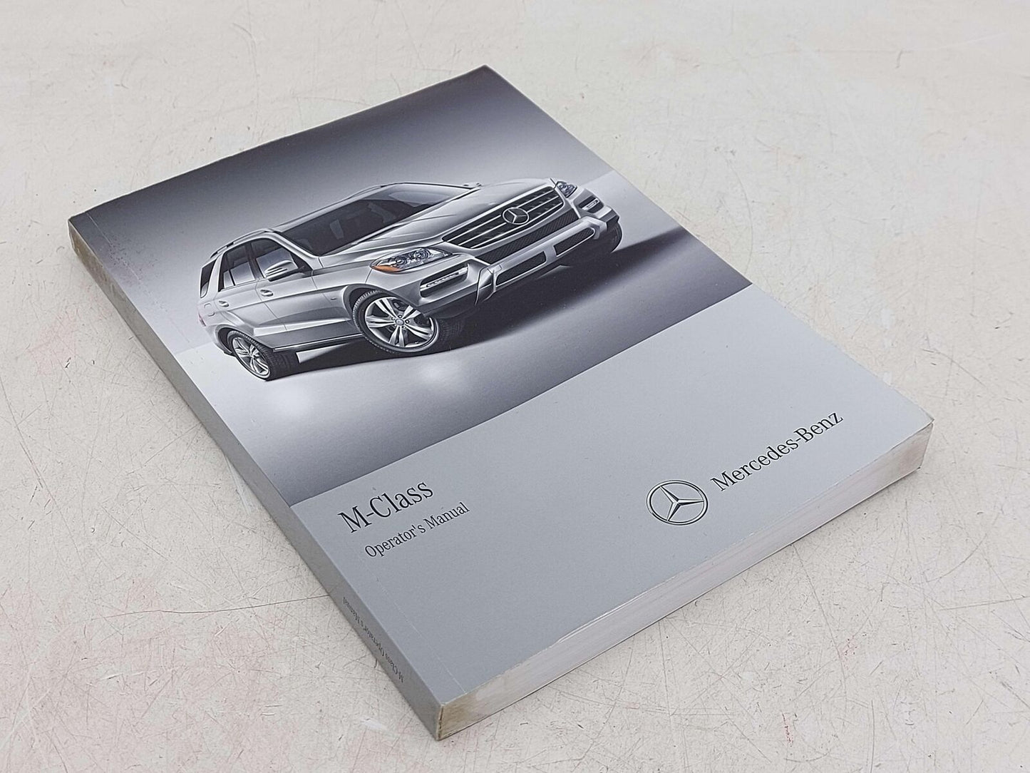 2015 MERCEDES GL63 AMG X166 OWNERS MANUAL W/ CASE *MINOR DISCOLORATION*