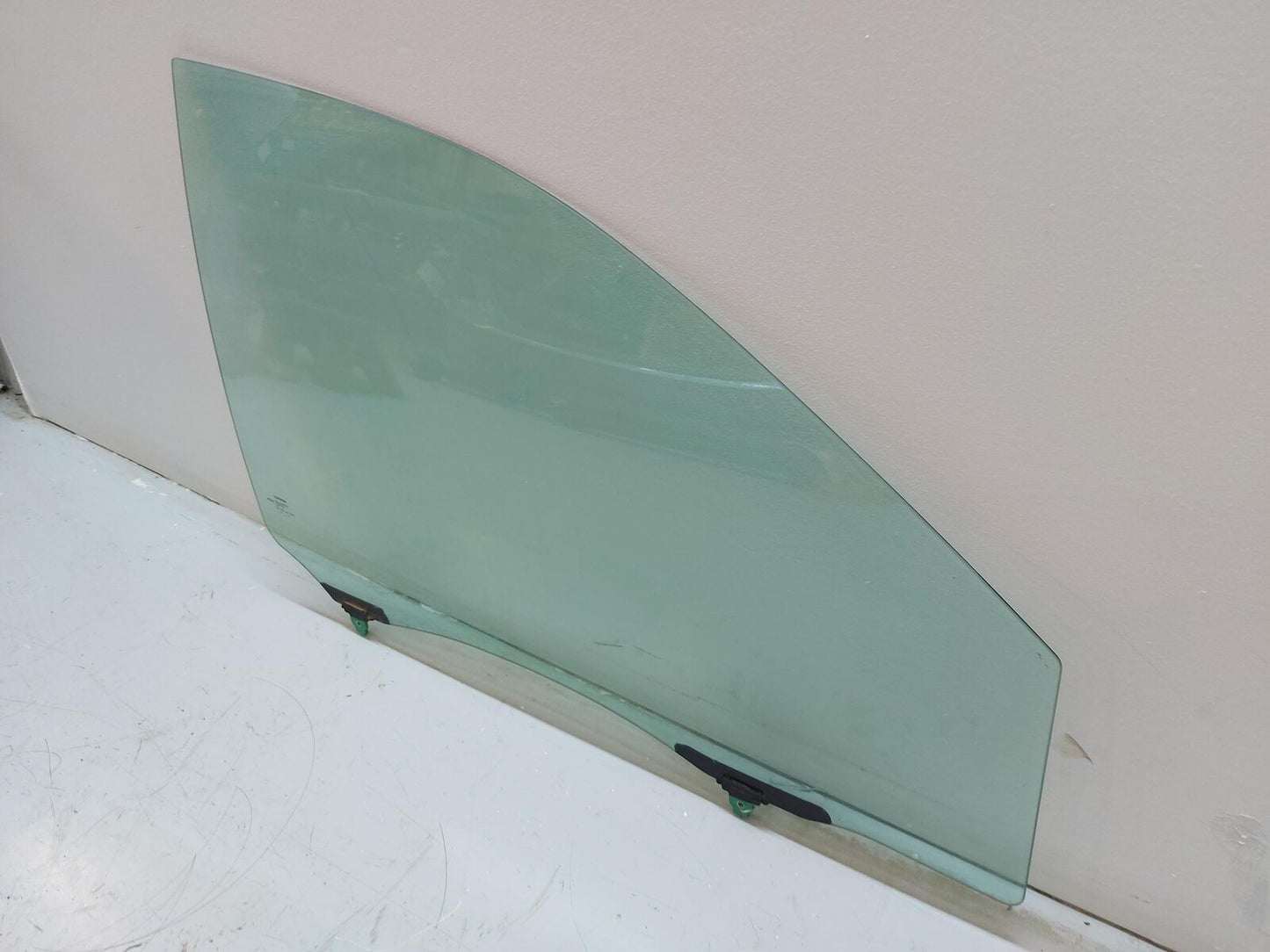 04-10 TOYOTA SIENNA FRONT RH Right Door Glass Window 904AS2M505