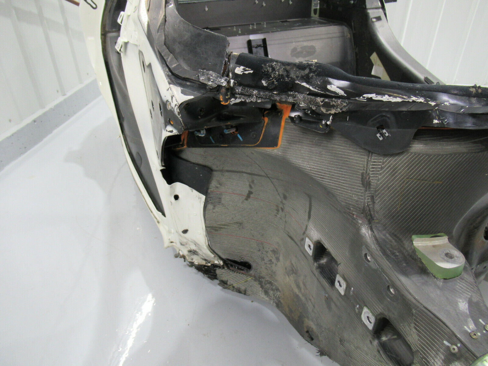 2016 16 MCLAREN 570S CHASSIS TUB MAIN FRAME SHELL COCKPIT DAMAGE  Monocoque