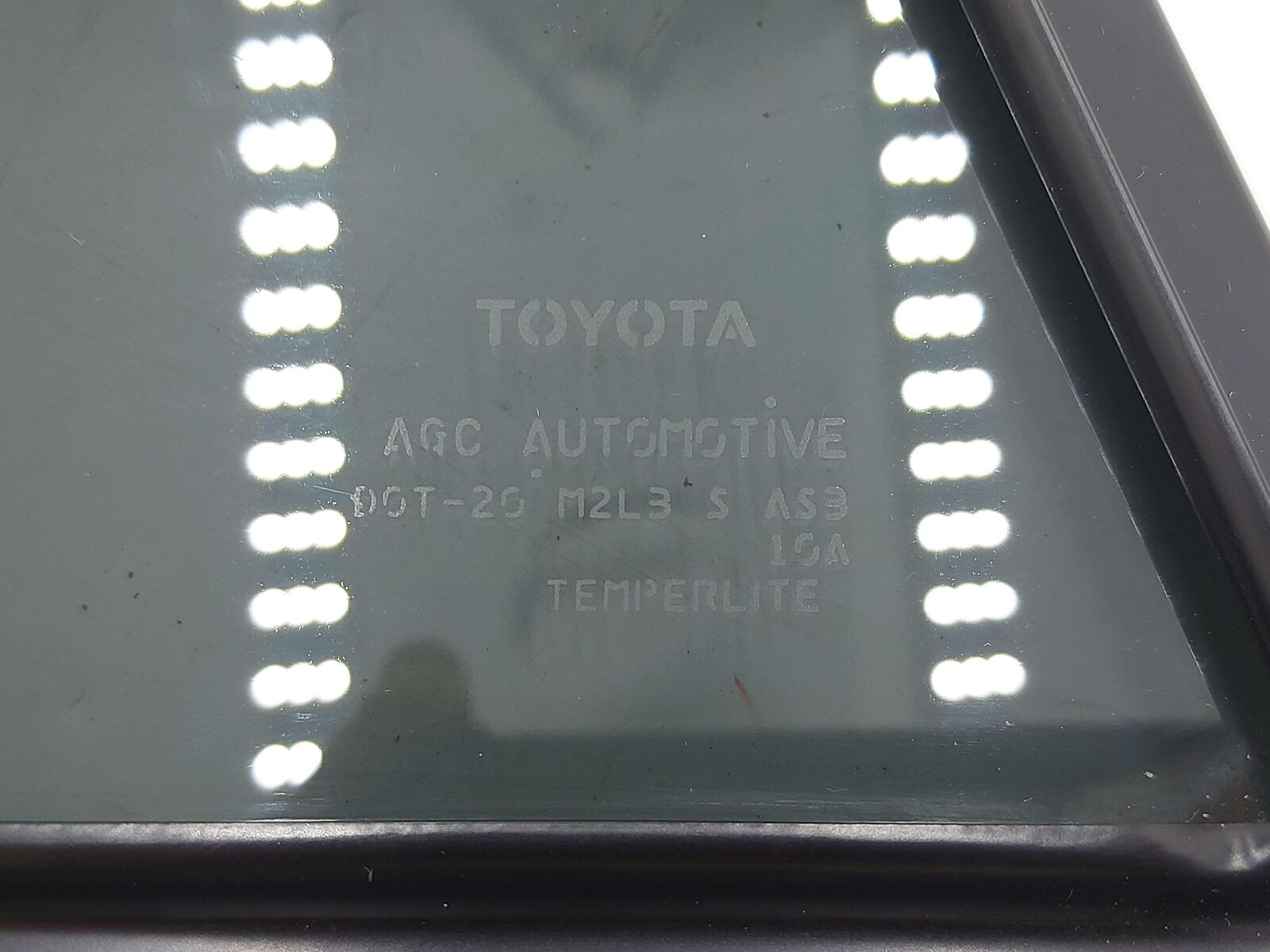 10-23 TOYOTA 4RUNNER REAR RIGHT VENT GLASS WINDOW PRIVACY TINT 6812335080