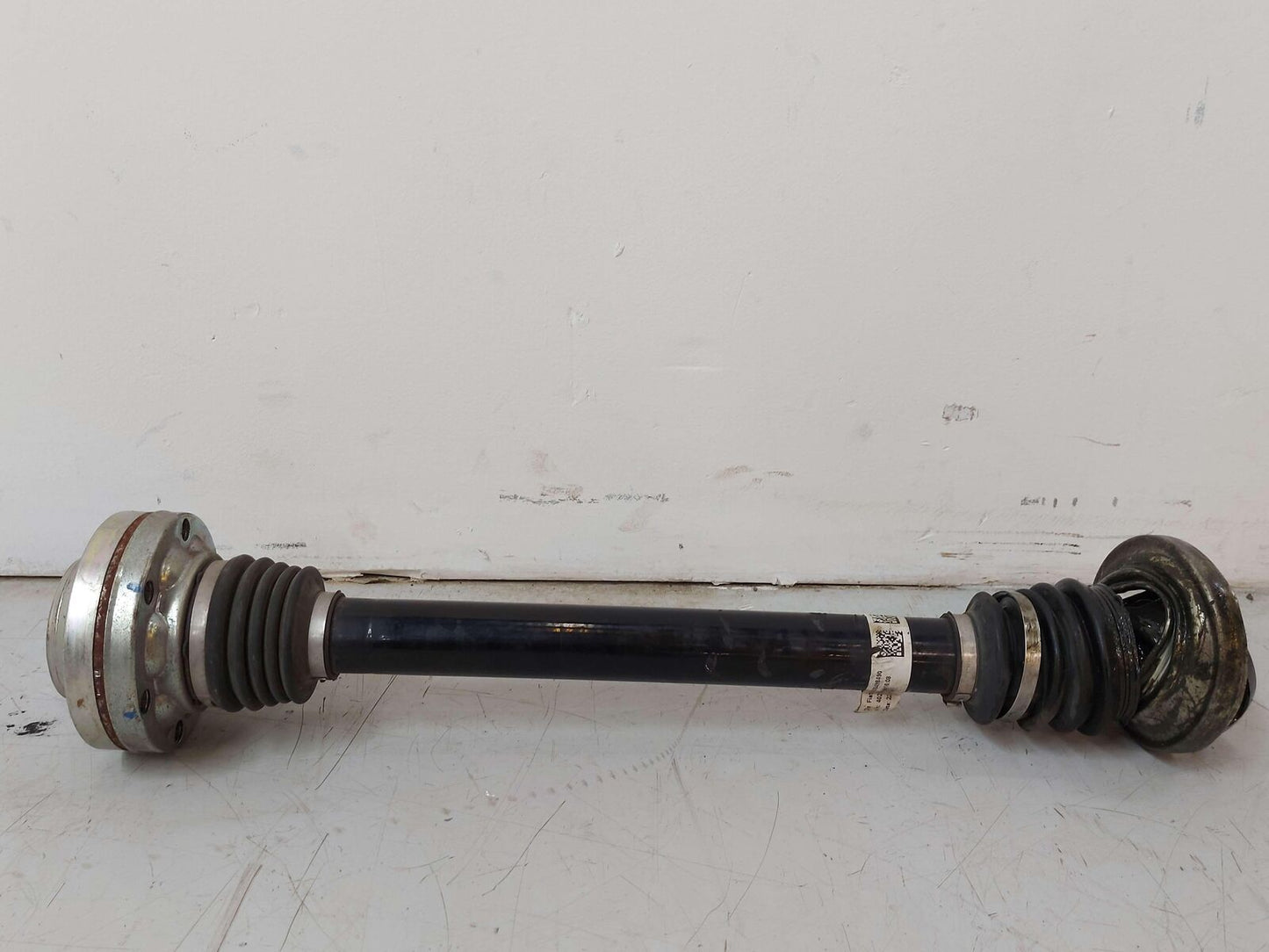 18 Giulia Quadrifoglio 2.9L Rear Left CV Joint Axle Shaft 10380611 11K KMS *Note