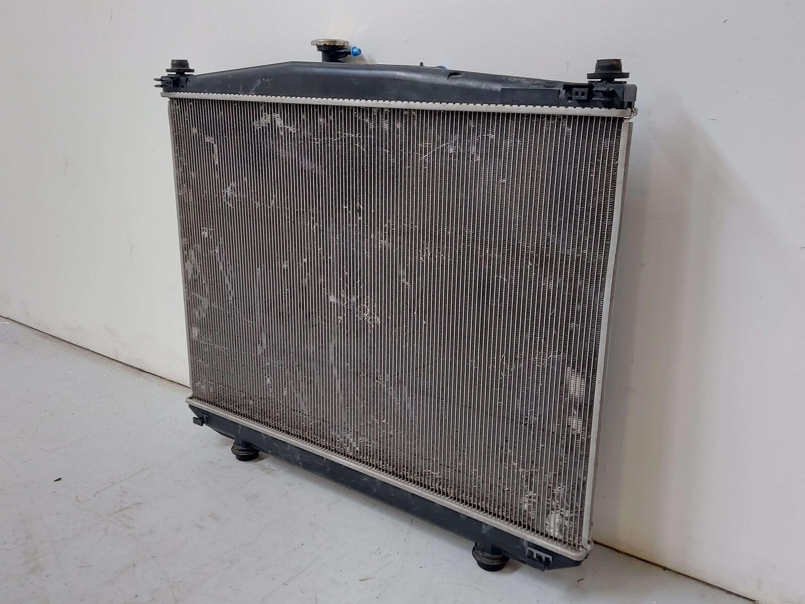 14-19 TOYOTA HIGHLANDER COOLANT RADIATOR HYBRID 3.5L ENGINE RADIATOR *FINS BENT*