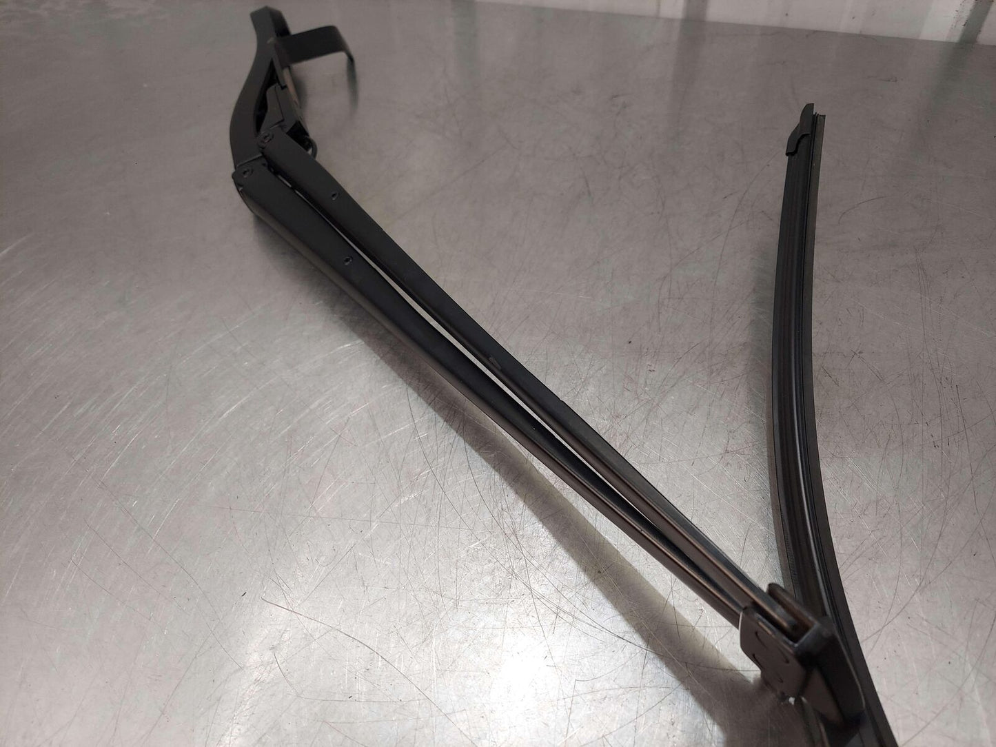 2016 MCLAREN 540C LEFT WIPER ARM 13A5860CP *SCRATCHED CHIPPED*