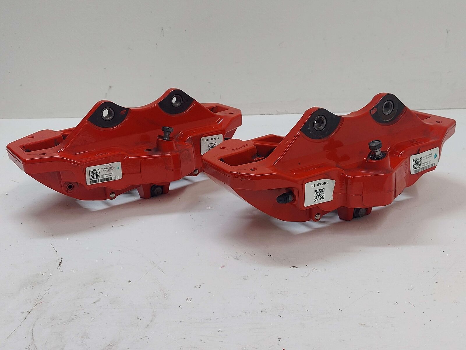 21-23 DODGE CHALLENGER SRT HELLCAT REAR LEFT BRAKE CALIPER BREMBO RED *NOTE