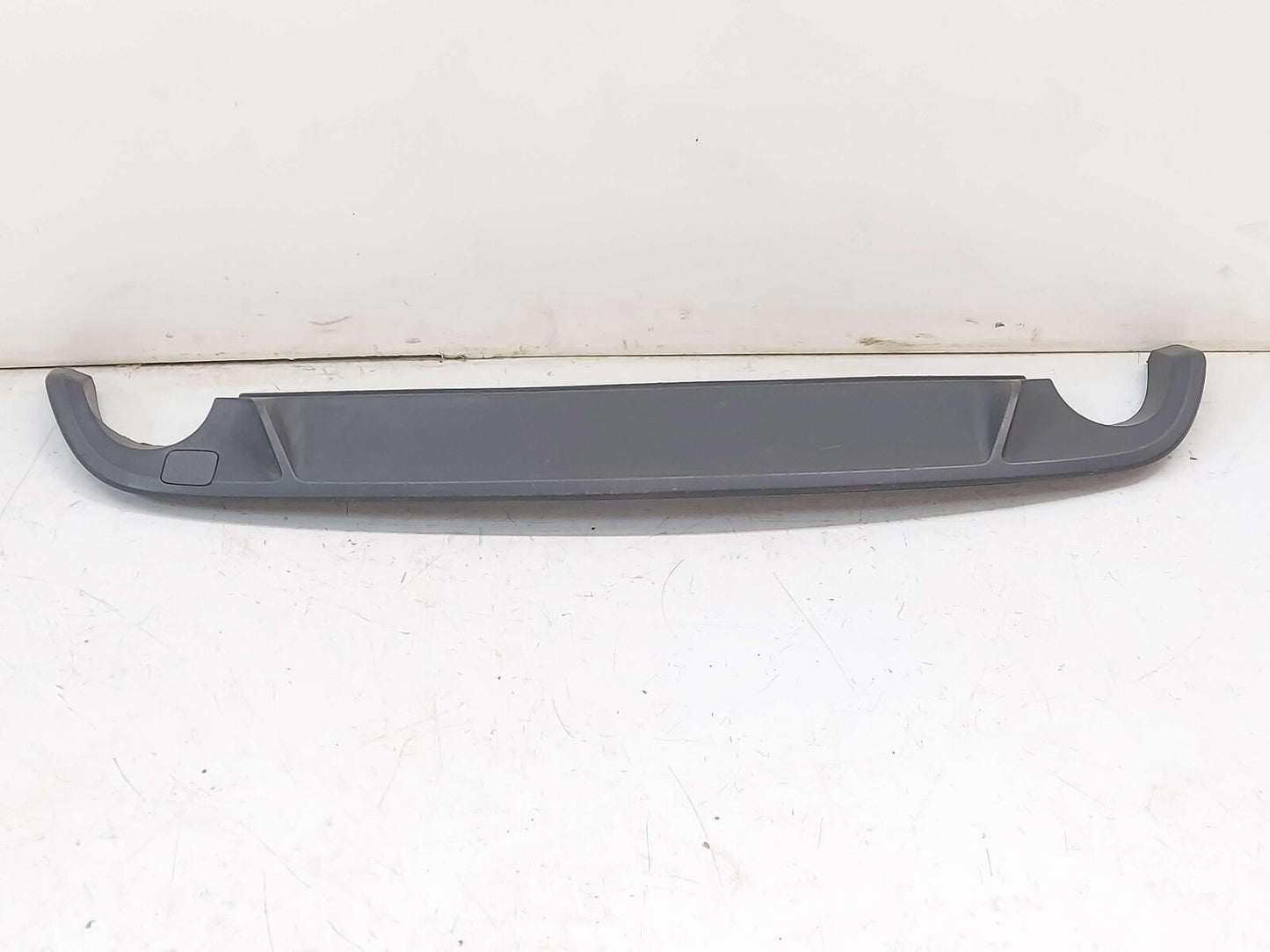 10-14 VW GOLF GTI REAR BUMPER DIFFUSER GREY TEXTURED 5K6807521H *SCUFFED GOUGED