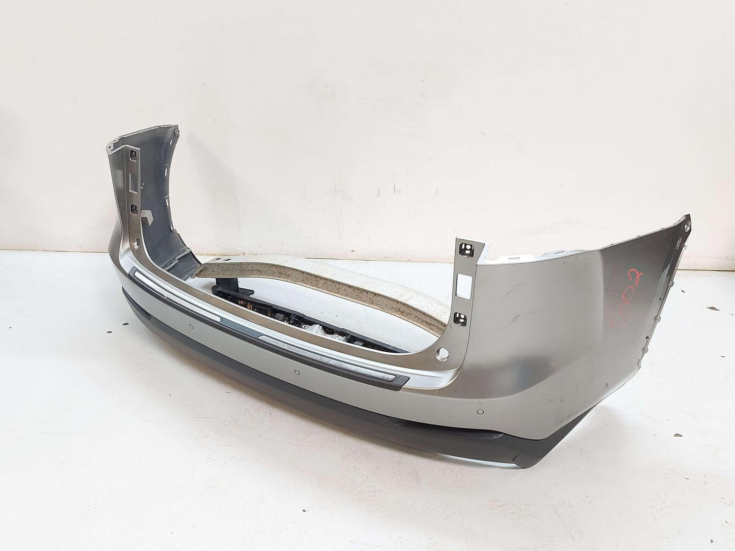 15-17 LEXUS NX200 REAR BUMPER W/ REINFORCEMENT & PARK SENSOR / HARNESS GRAY GREY