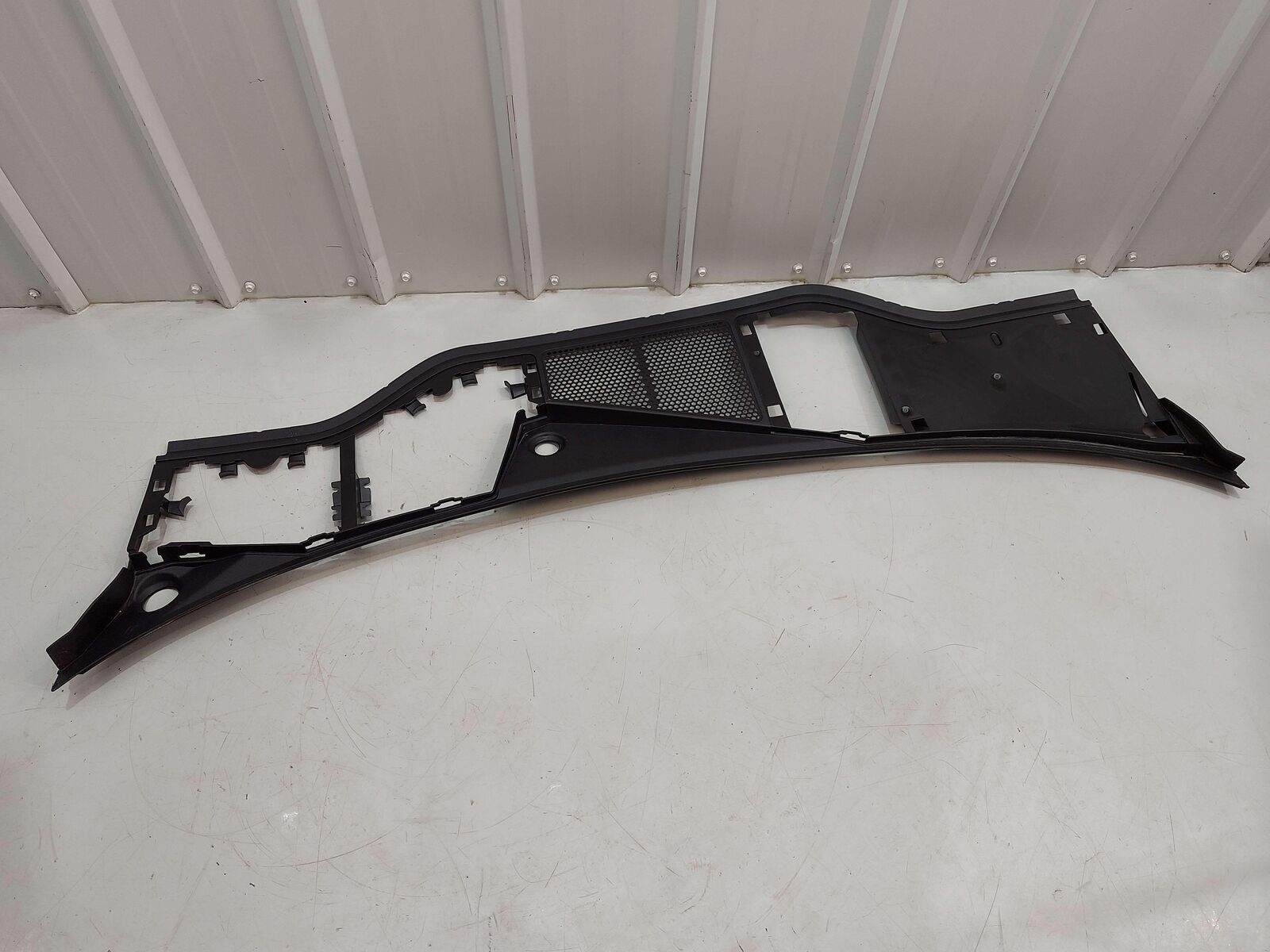 2023 Audi E-tron Main Windshield Wiper Cowl Vent Panel 4KL819403 4KL819401 *NOTE