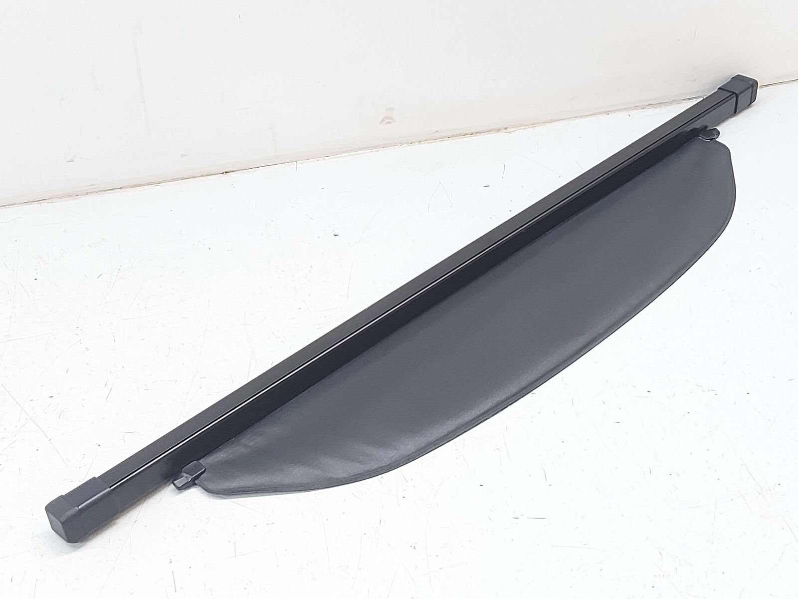 13-18 TOYOTA RAV-4 REAR ROLLUP CARGO COVER BLACK 649100R030C0 6491042040C0