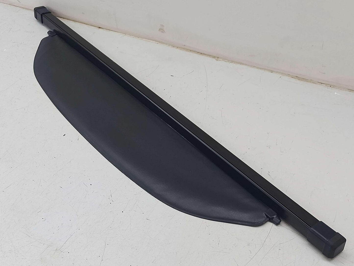 13-18 TOYOTA RAV-4 REAR ROLLUP CARGO COVER BLACK 649100R030C0 6491042040C0