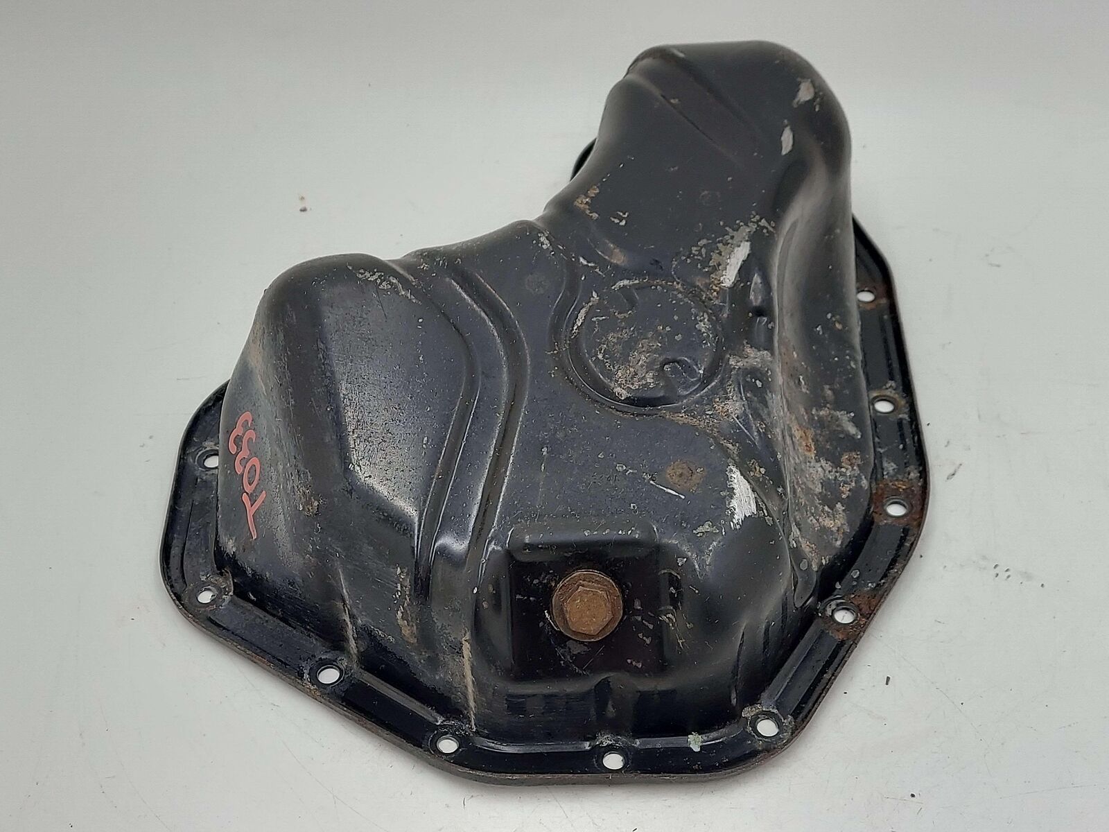 08-22 TOYOTA HIGHLANDER 3.5L LOWER ENGINE MOTOR OIL PAN 1210231101 *SCRAPES*