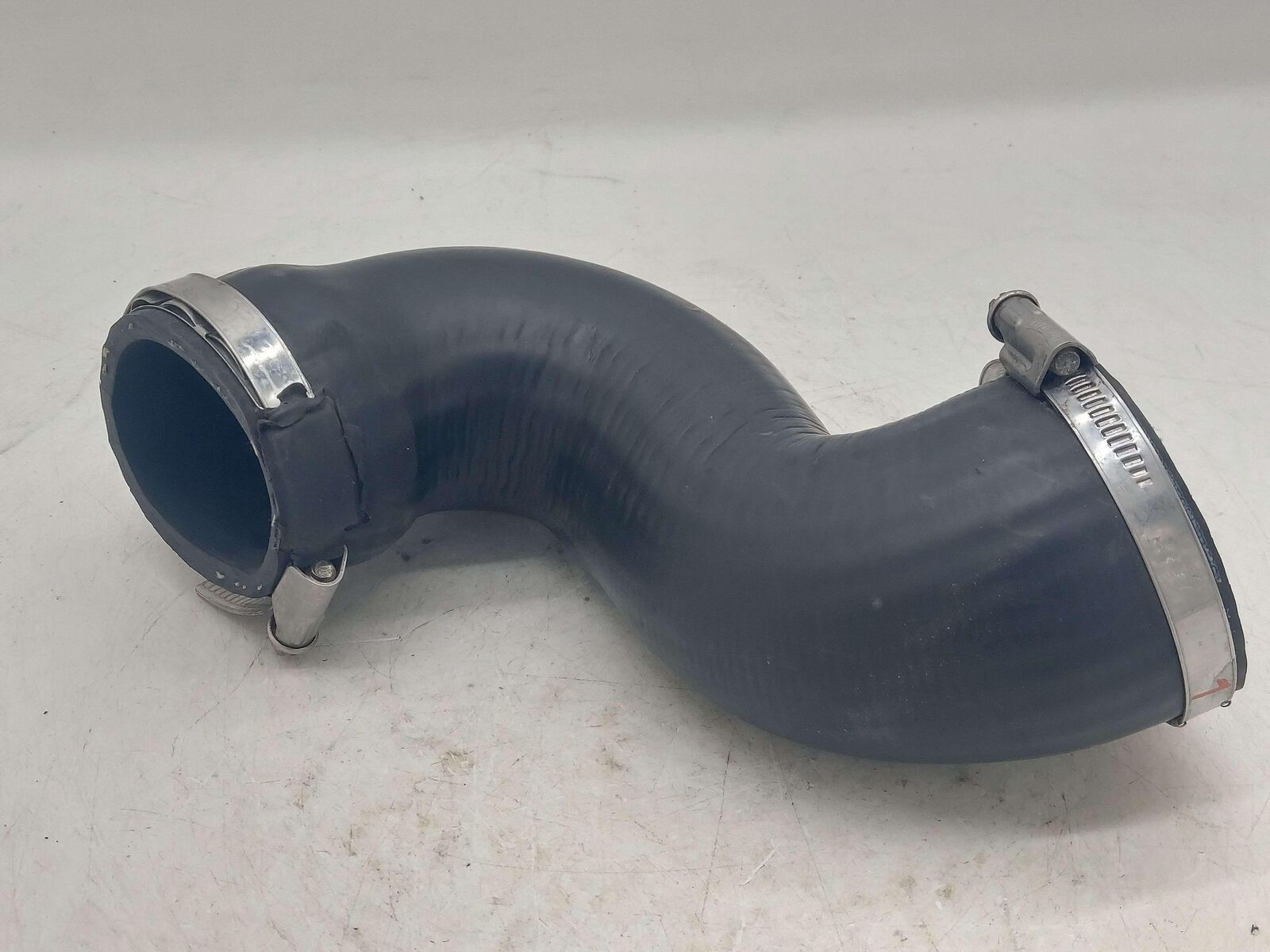 2017 MCLAREN 570S LEFT INTERCOOLER CHARGE PIPE HOSE