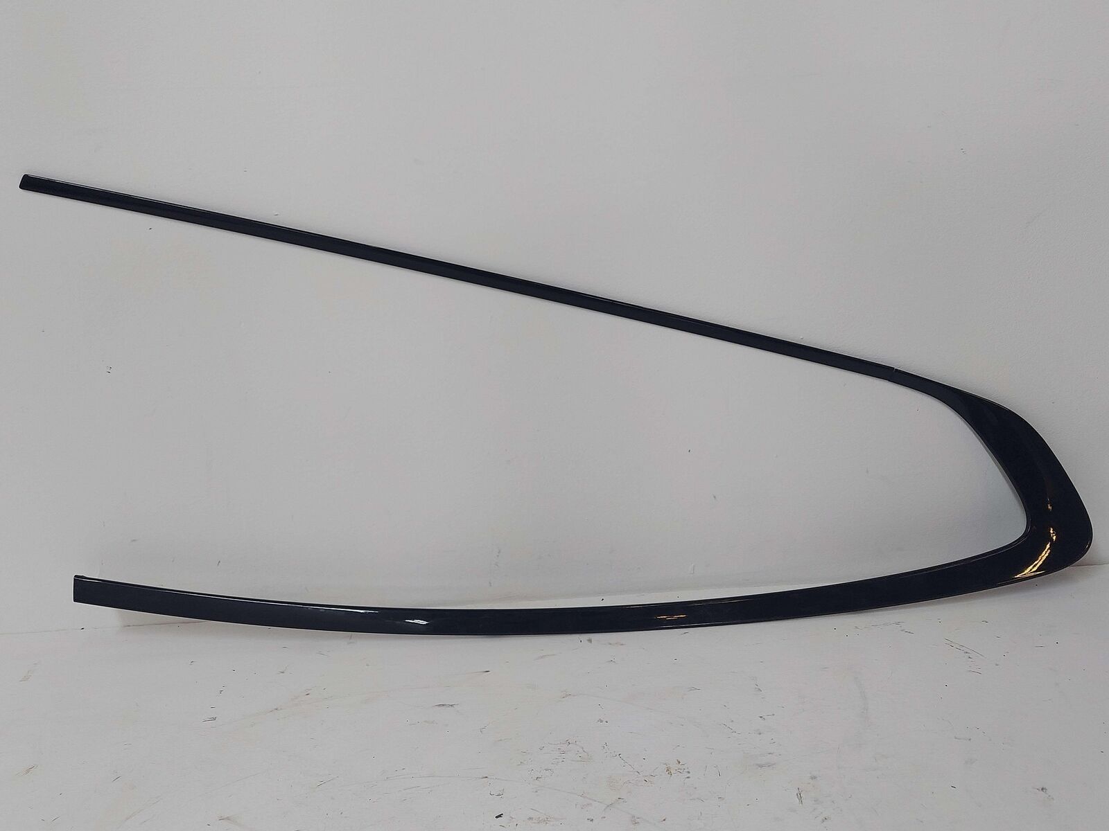 2016 BMW M4 F82 Rear RH Right Window Trim Shadlowline Black 27000862