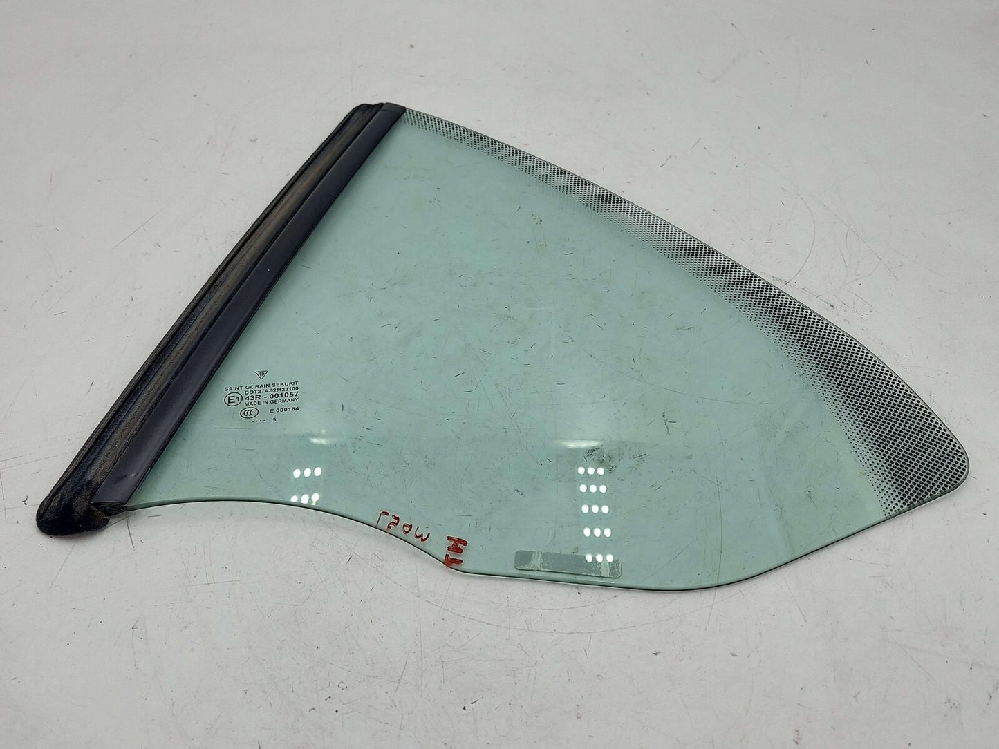 Porsche 911 997 Carrera S LEFT QUARTER WINDOW GLASS CONVERTIBLE