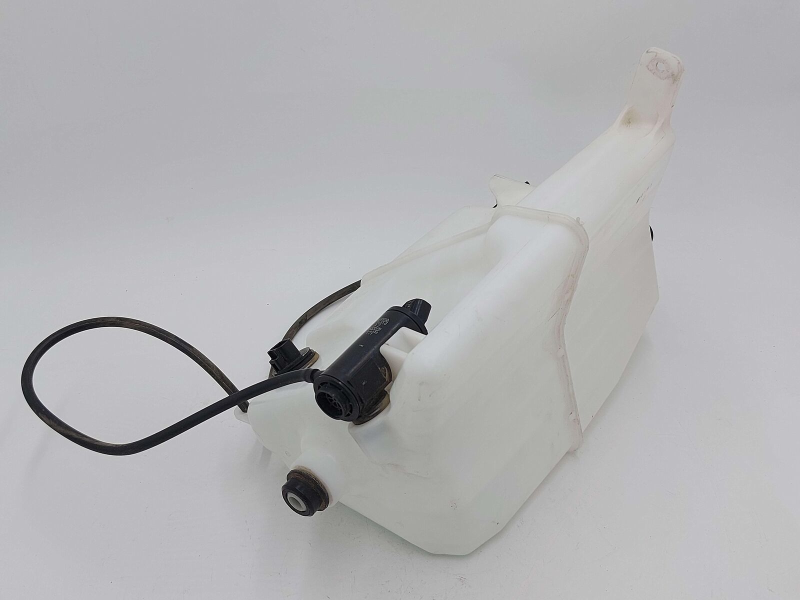 16-23 TOYOTA TACOMA WASHER BOTTLE W/ PUMP CANADA MARKET 85330-04010 8531504100