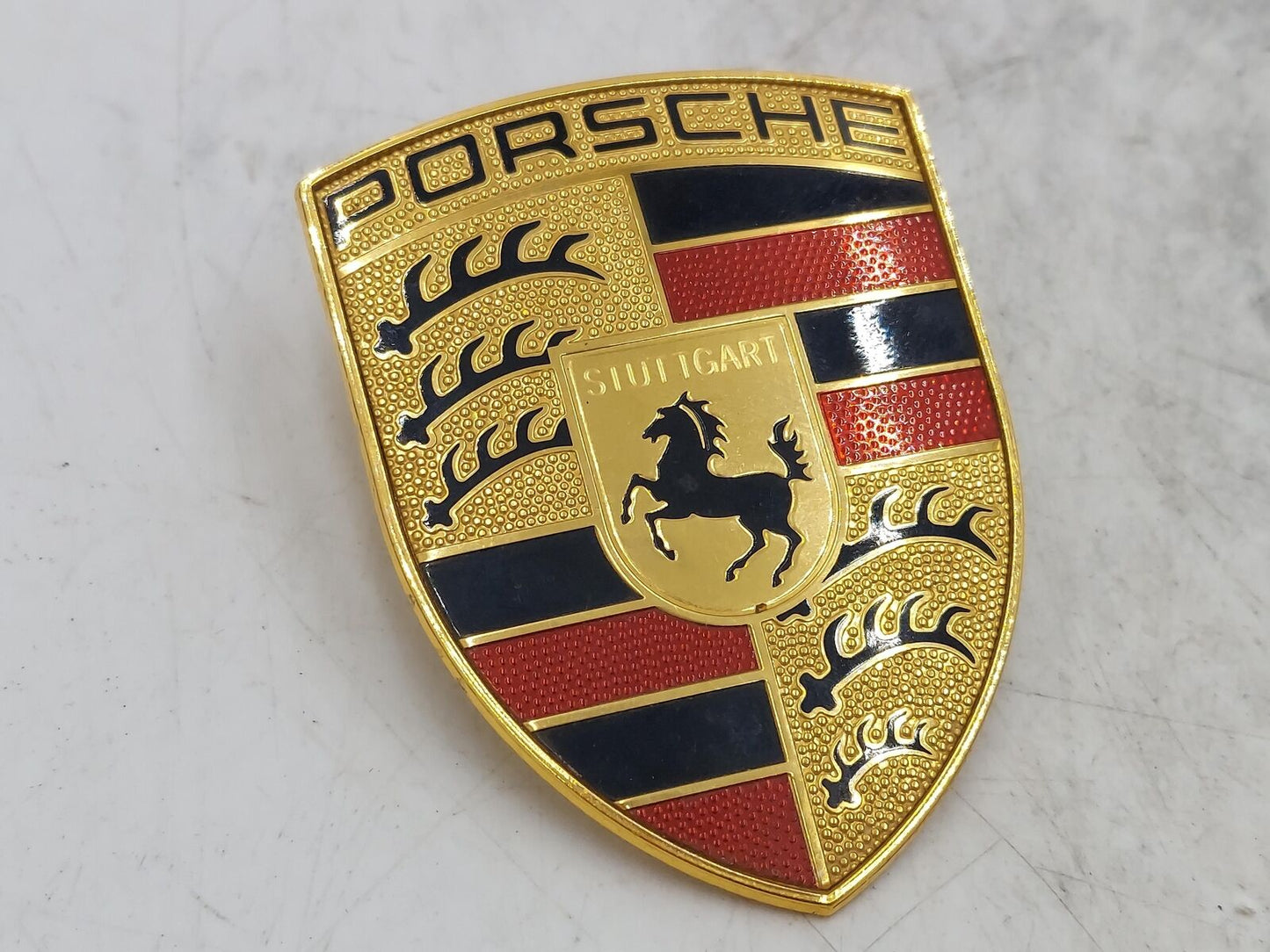 2015 Porsche 911 Front Hood Emblem 991559211 99155921100 991.559.211.00