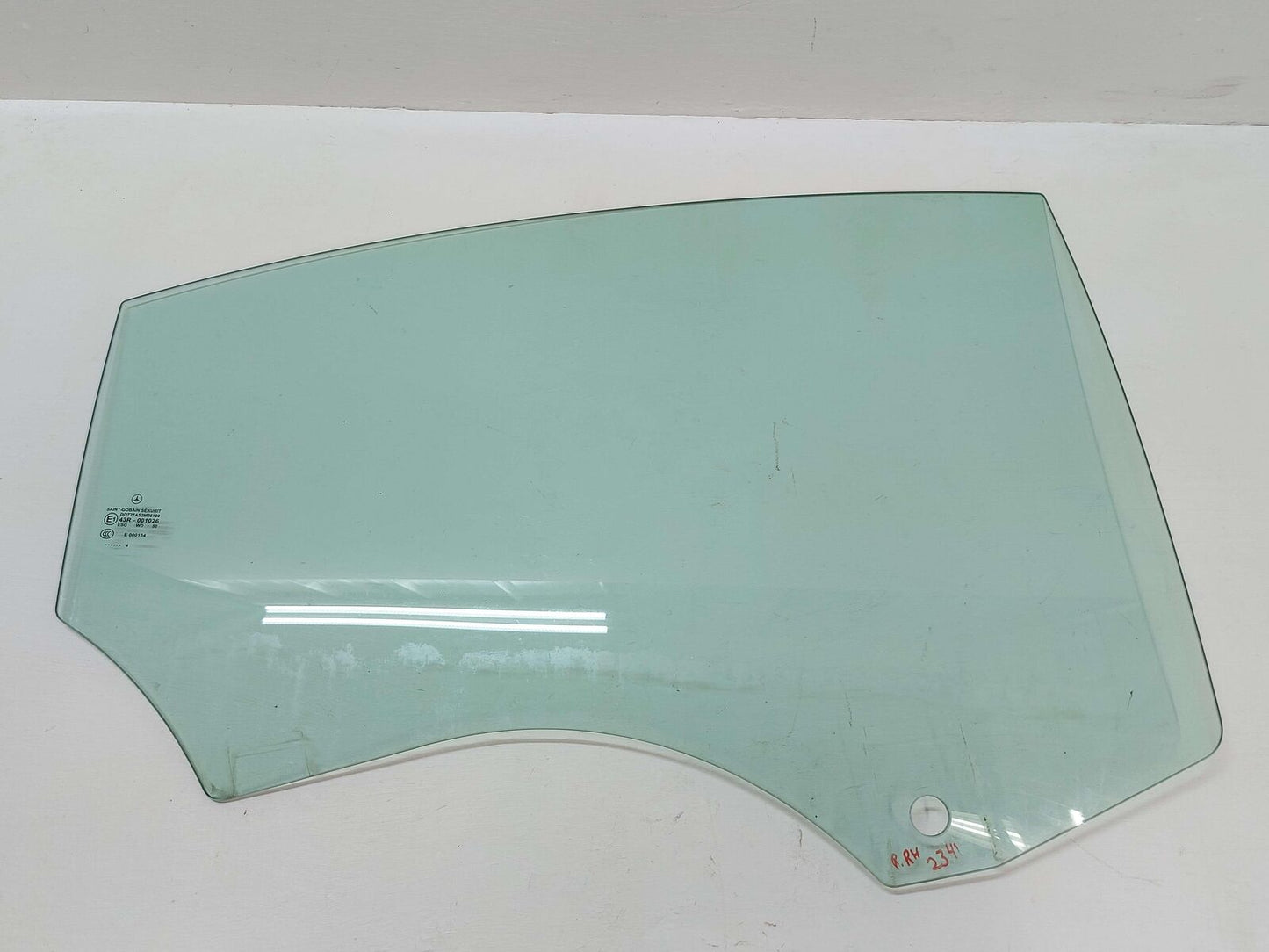 12-18 MERCEDES CLS63S AMG W218 REAR RIGHT DOOR WINDOW GLASS