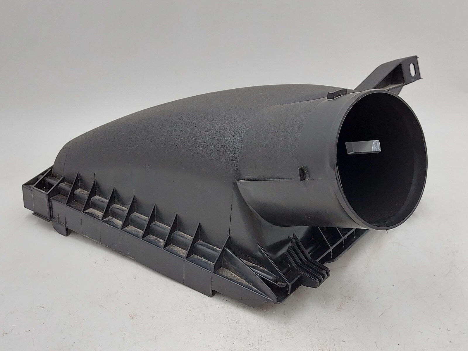 14-21 TOYOTA TUNDRA UPPER HALF AIR INTAKE HYDROCARBON FILTER CLEANER 17812-0S020