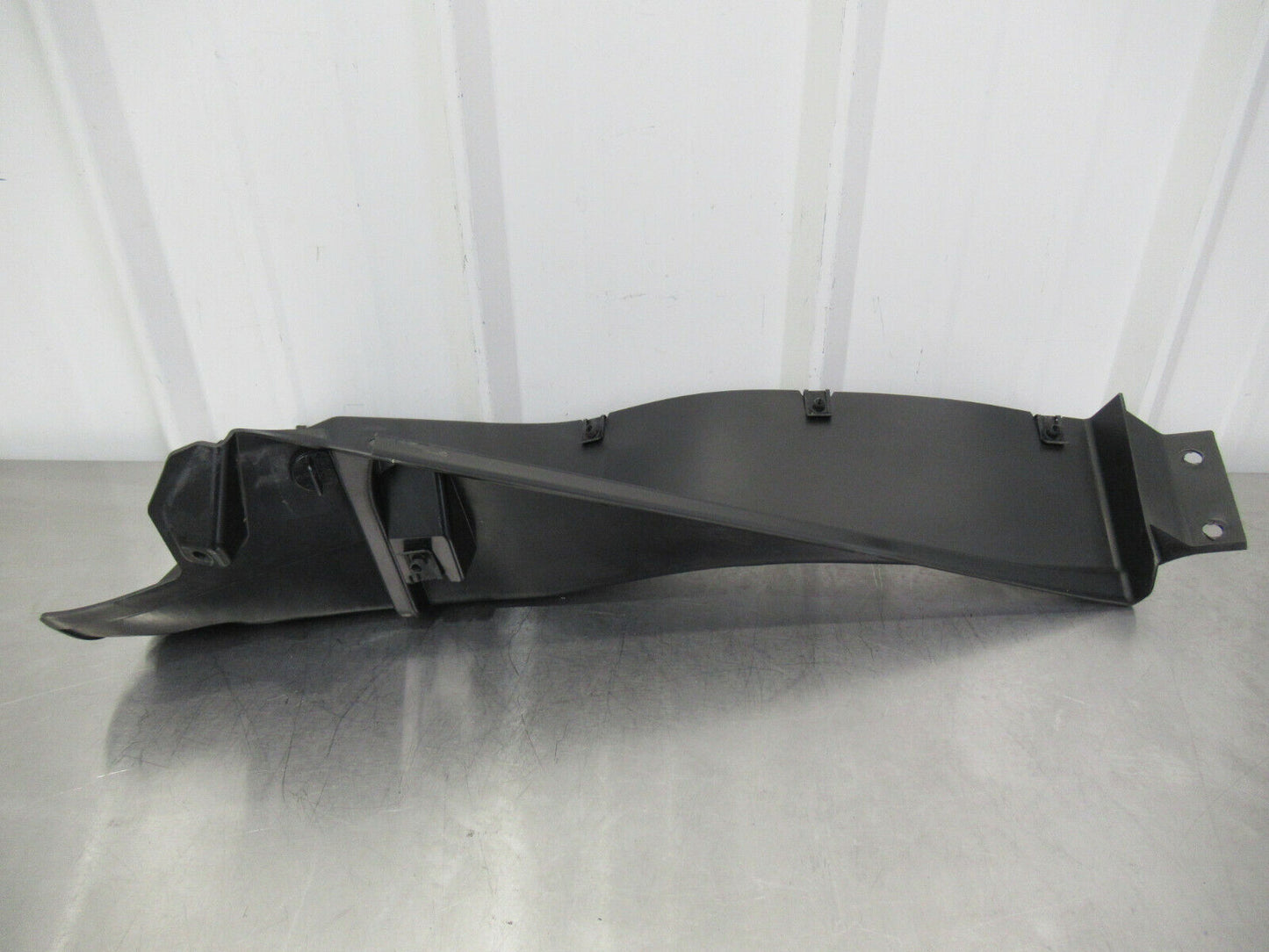 T020 2016 16 MCLAREN 570S LH LEFT QUARTER VENT TRIM INLET DUCT #3 13A6241CP