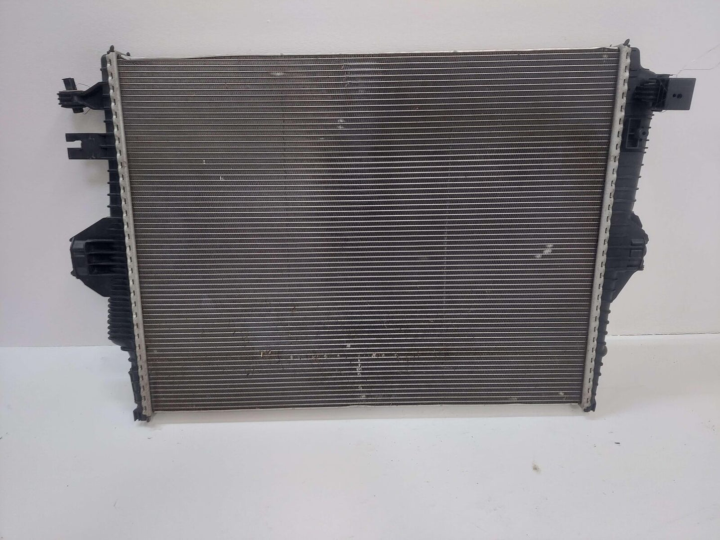 11-18 PORSCHE CAYENNE GTS 958 3.6L COOLANT RADIATOR 7P0121253A *DENTS BENT FINS*