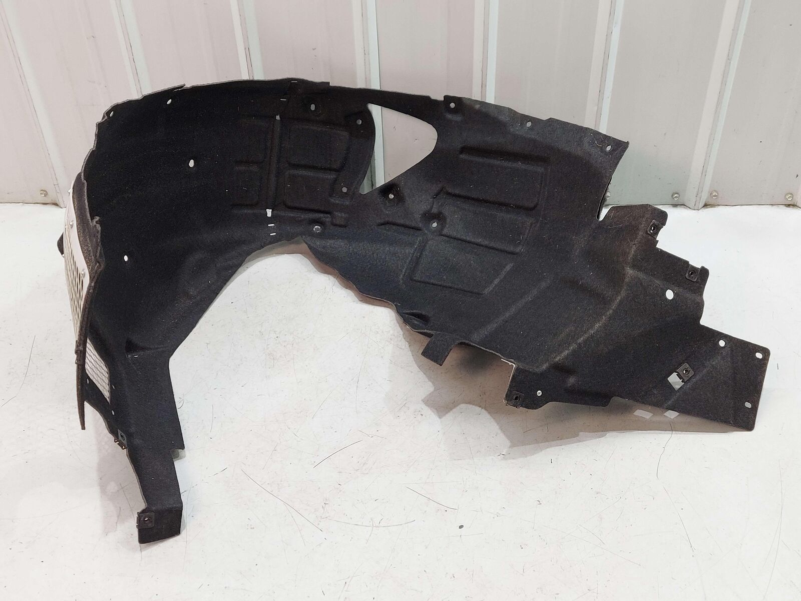 2024 ASTON MARTIN DB12 VOLANTE FRONT LEFT WHEEL FENDER LINER