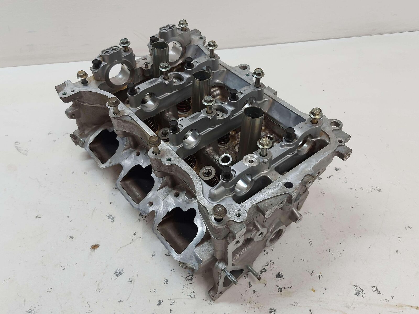 12-23 TOYOTA 4RUNNER RIGHT ENGINE MOTOR CYLINDER HEAD 4.0L 1GRFE