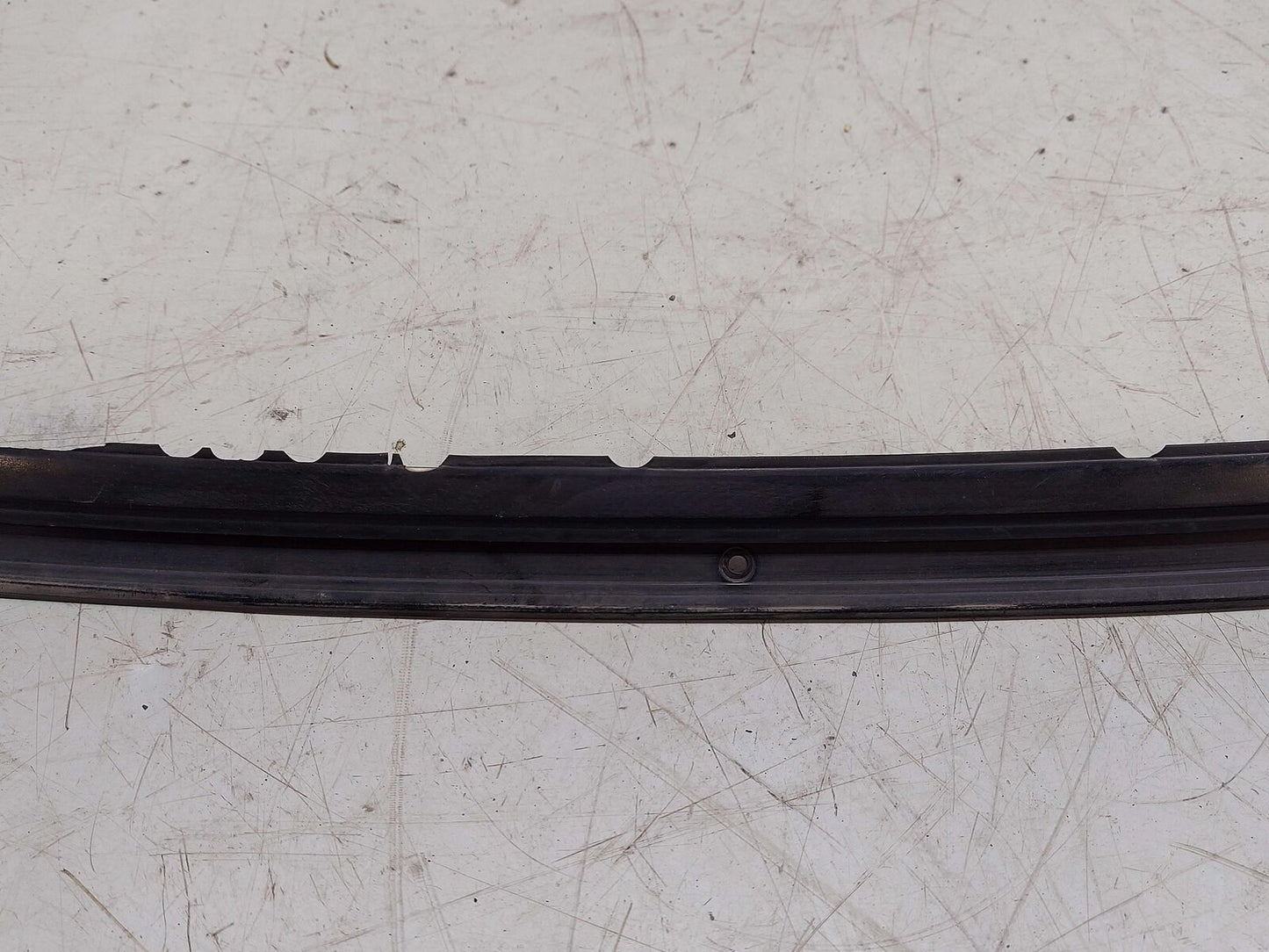 91 Nissan Skyline R32 Back Window Lower Weather Stripping Trim Retainer *chipped