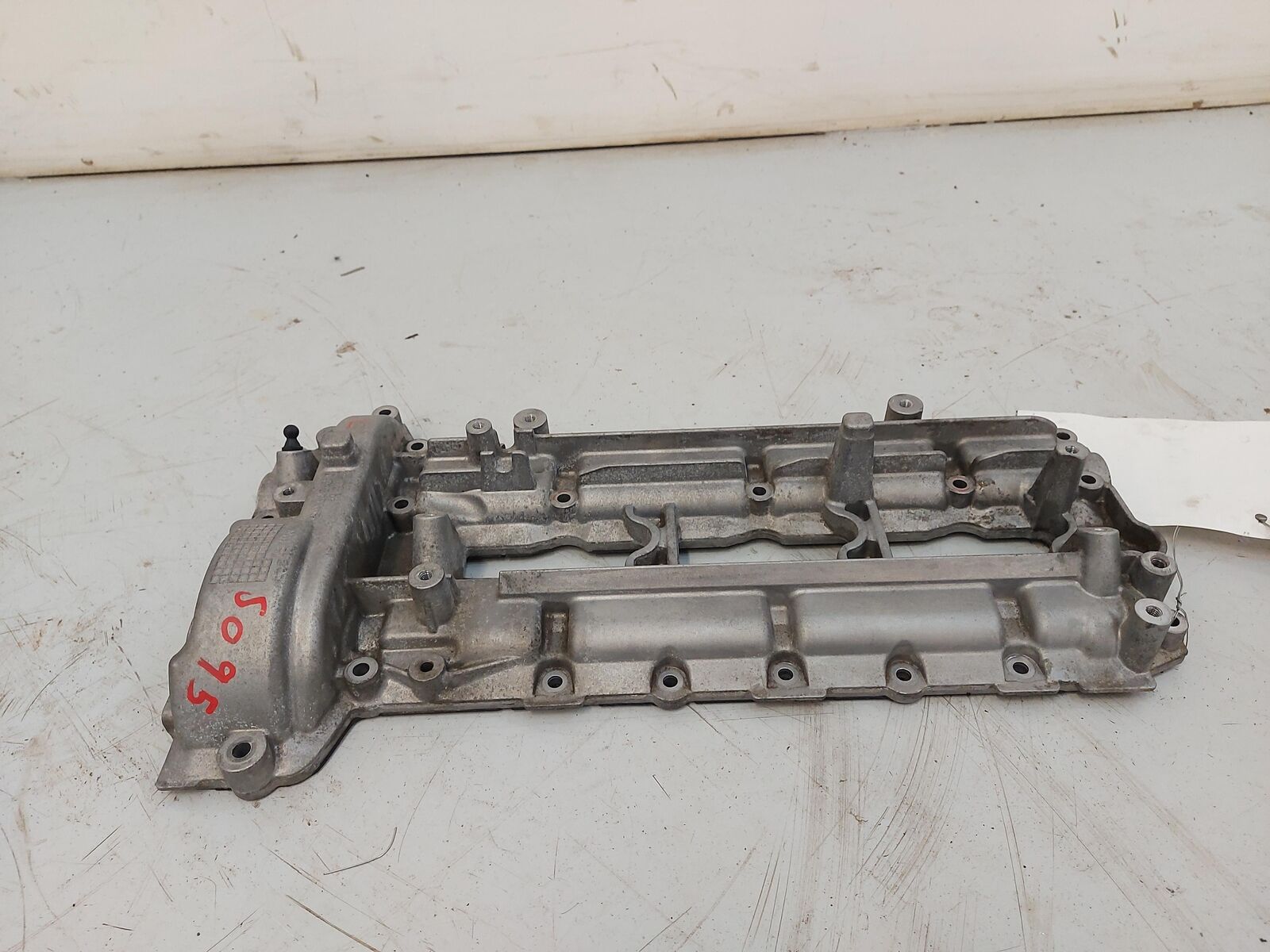 2016 Mercedes GL350 3.0L X166 LH Left Engine Valve Cover Diesel A6420101930