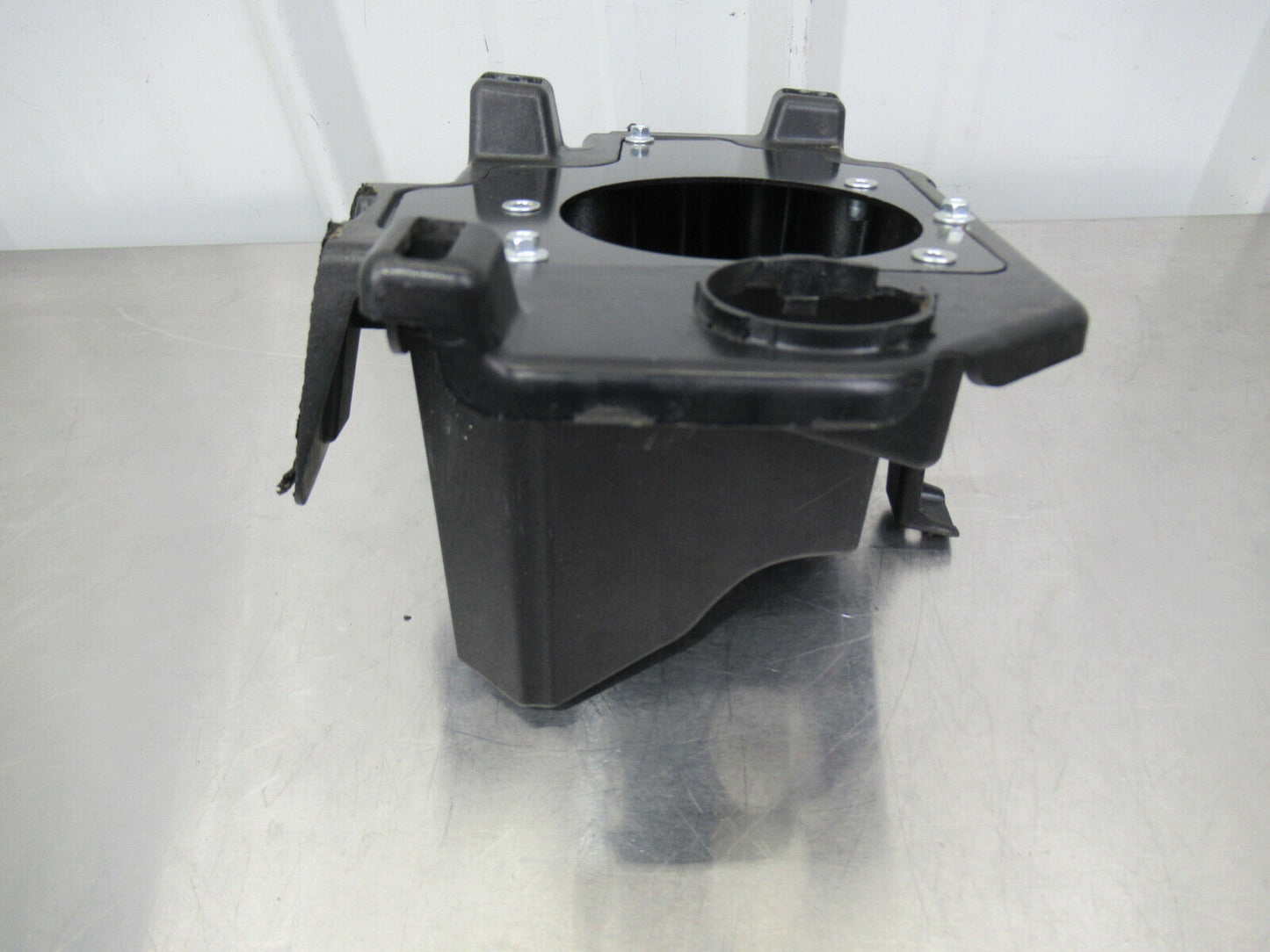 T020 2016 16 MCLAREN 570S RH RIGHT REAR SPEAKER BOX HOUSING 13N1610CP