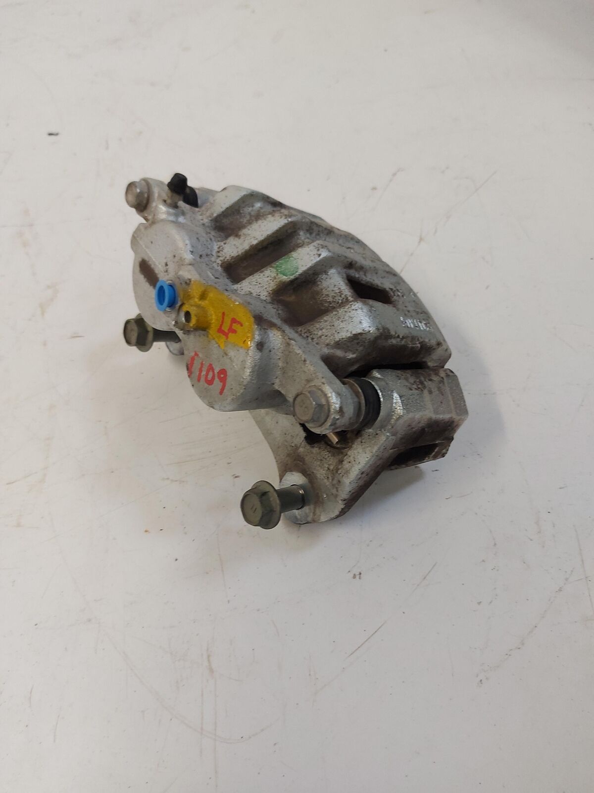 20-22 TOYOTA HIGHLANDER FRONT LH Left Caliper 22K KM'S