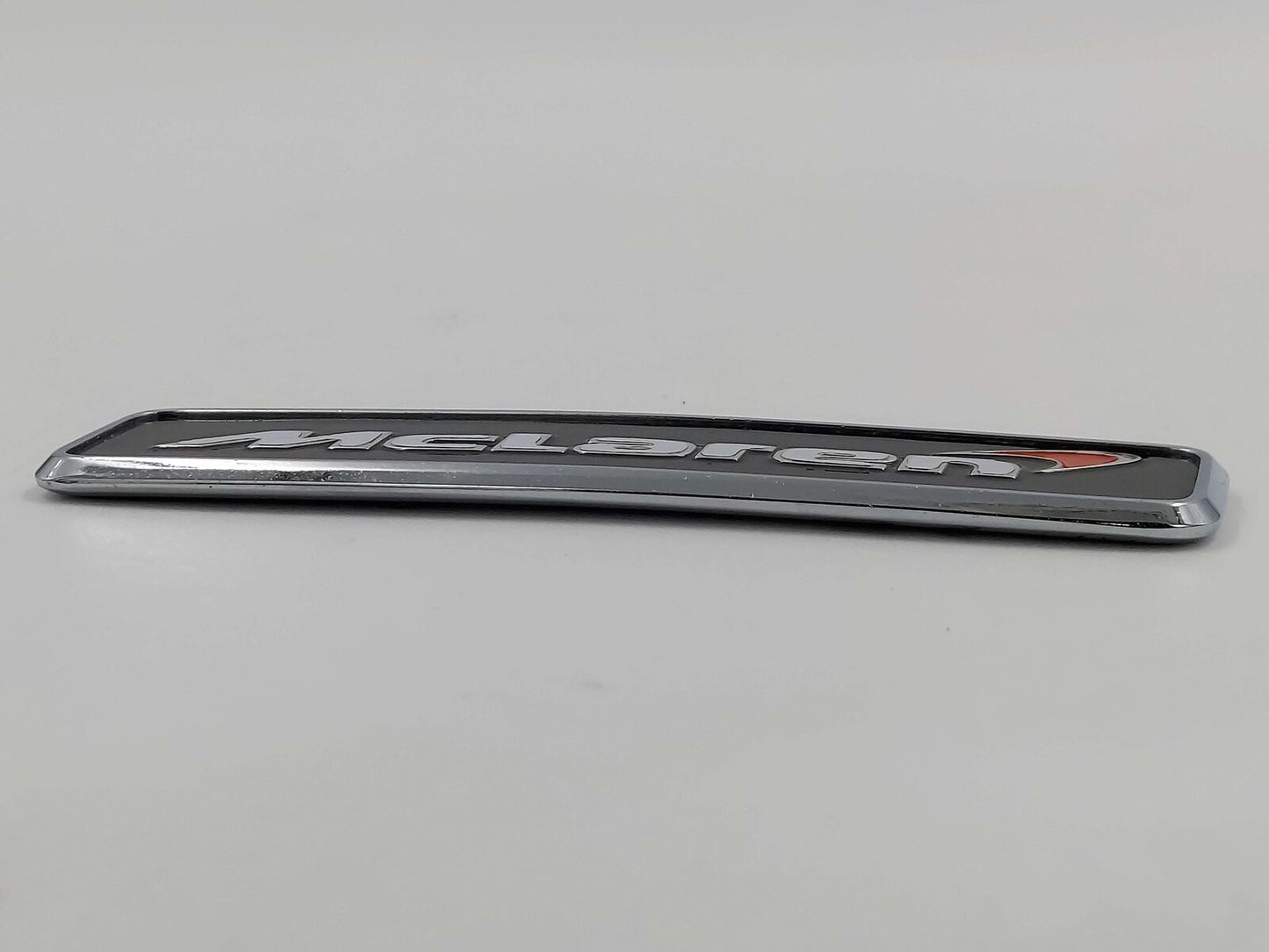 2016 MCLAREN 540C HOOD EMBLEM *PEELING LETTERING SLIGHT WARP*