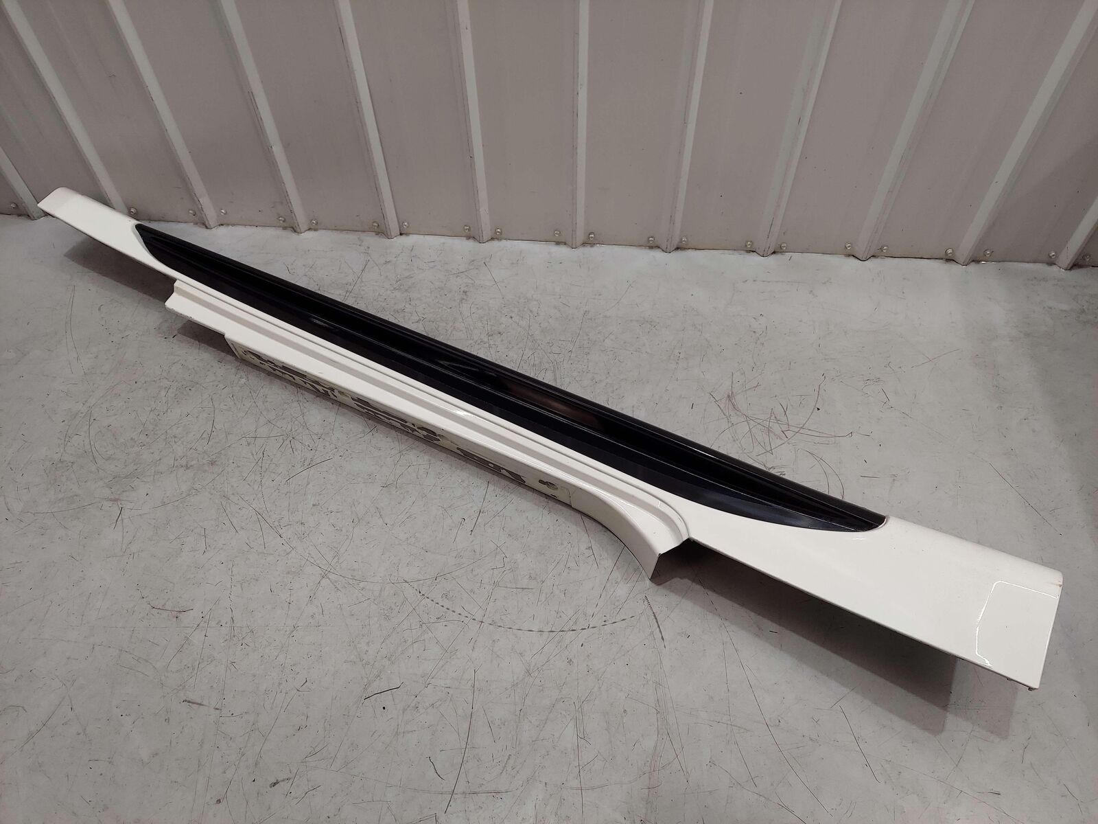 2010 Maserati GranTurismo M145 Coupe RIGHT ROCKER PANEL SIDE SKIRT WHITE