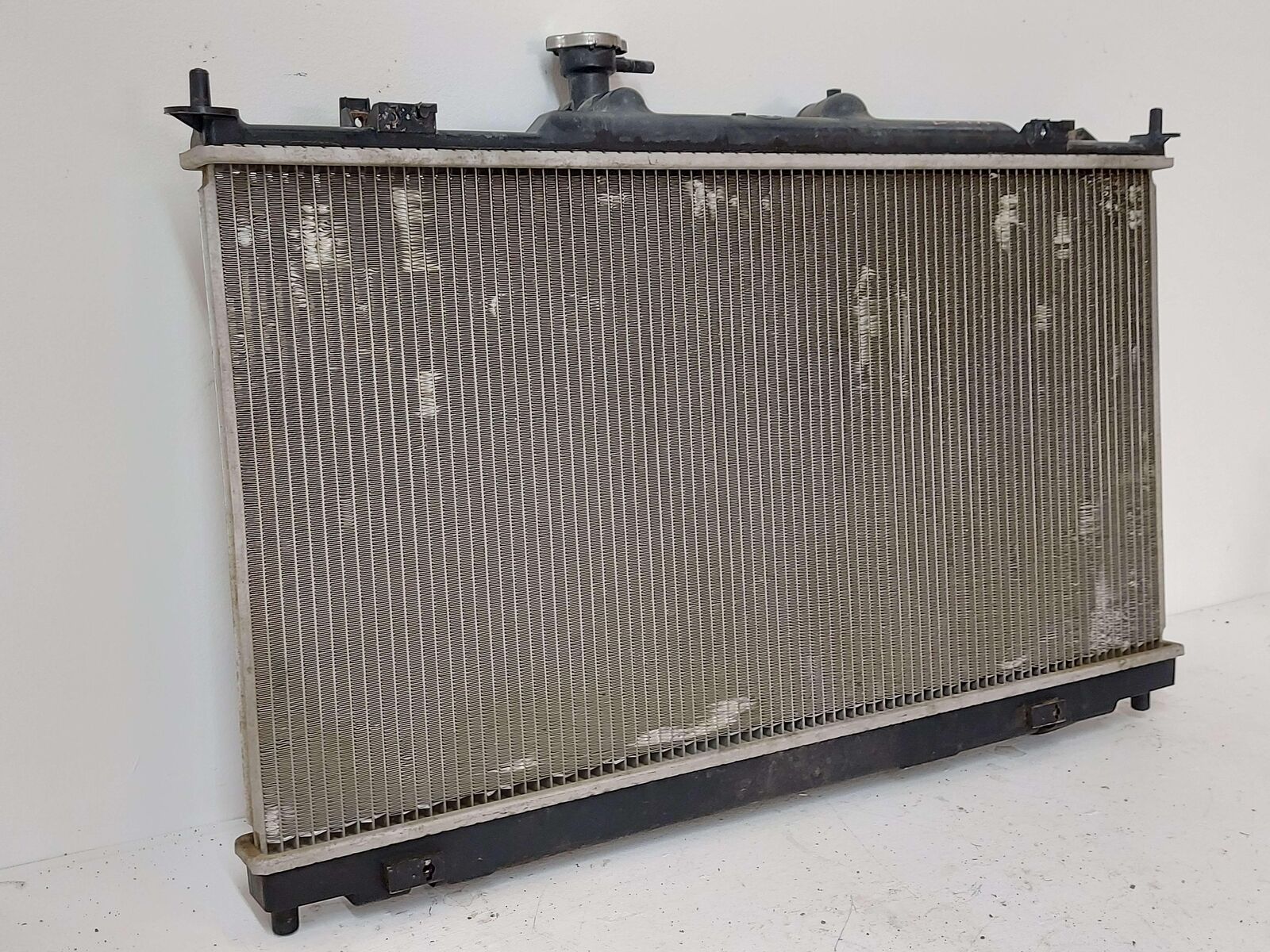 11-13 Mazda 6 2.5L AT Radiator 11071207 21460A131B *Fins Bent*