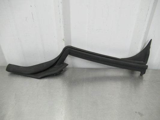 T020 2016 16 MCLAREN 570S LH LEFT DOOR WEATHERSTRIP #1 13A6347CP