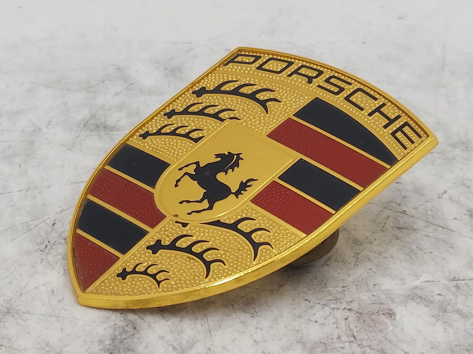 2015 Porsche 911 Front Hood Emblem 991559211 99155921100 991.559.211.00