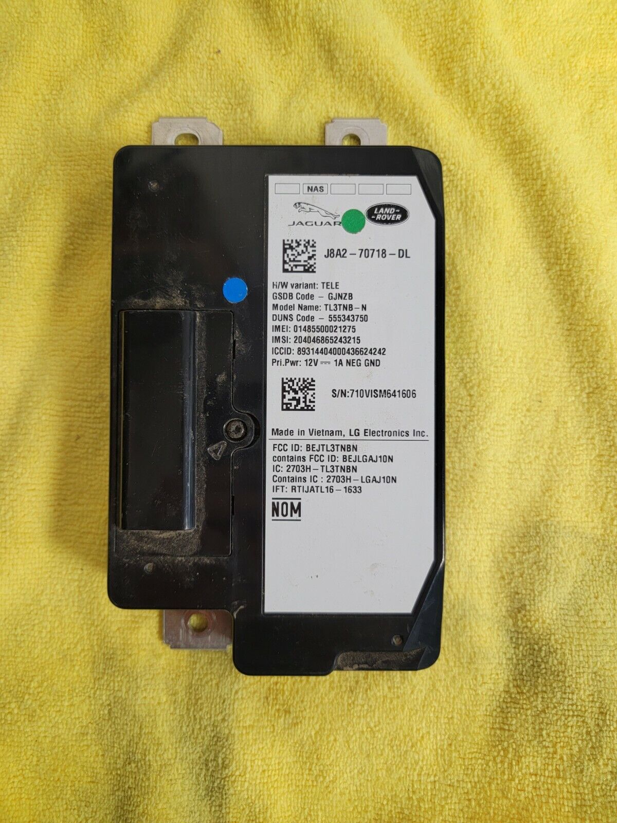 s063 2018 Jaguar XE Telematics Module j8a2-70718-DL