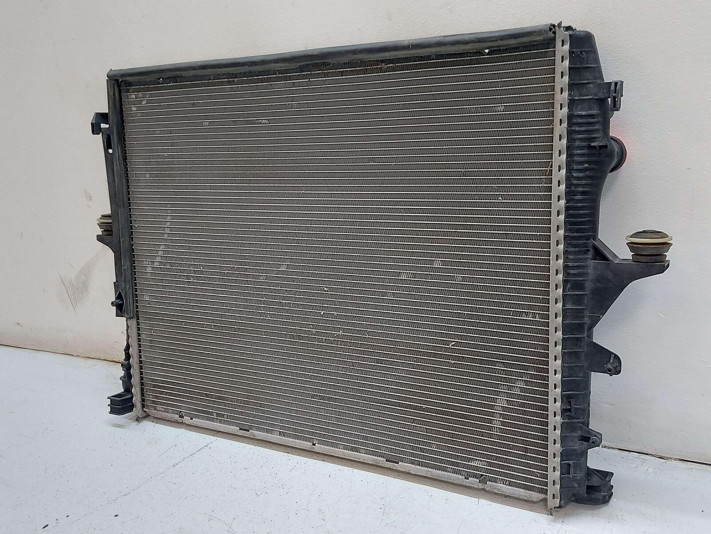 07-10 Audi Q7 Radiator 7L6121253B 3.6L