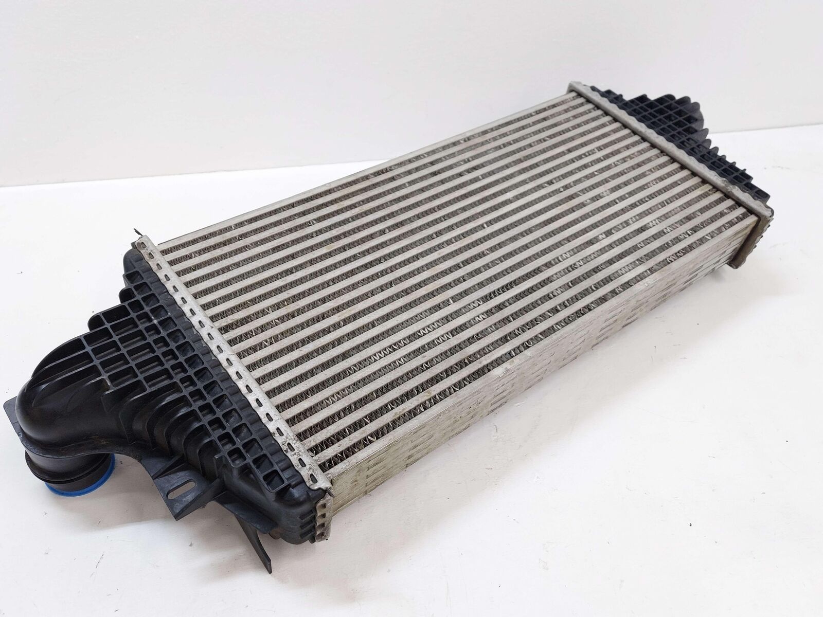 10-12 MERCEDES GL350 X164 INTERCOOLER 1645001700 *BENT FINS*