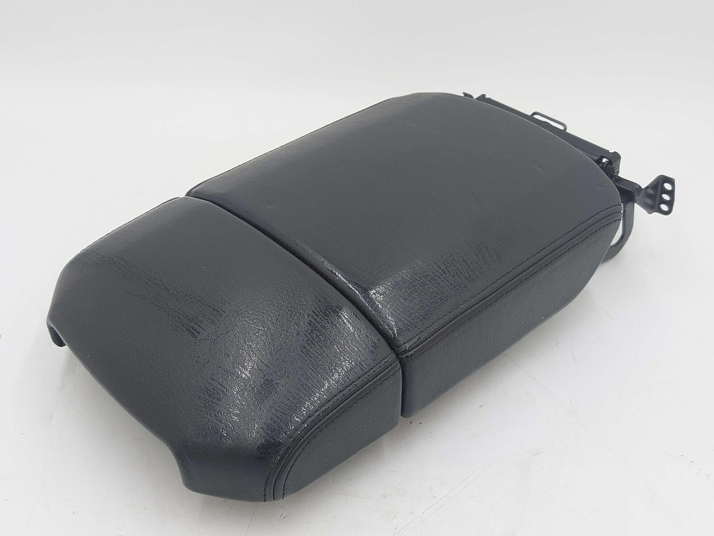 2006 TOYOTA 4RUNNER CONSOLE LID ARMREST BLACK LIMITED *LEATHER MARKS AND DENTS*