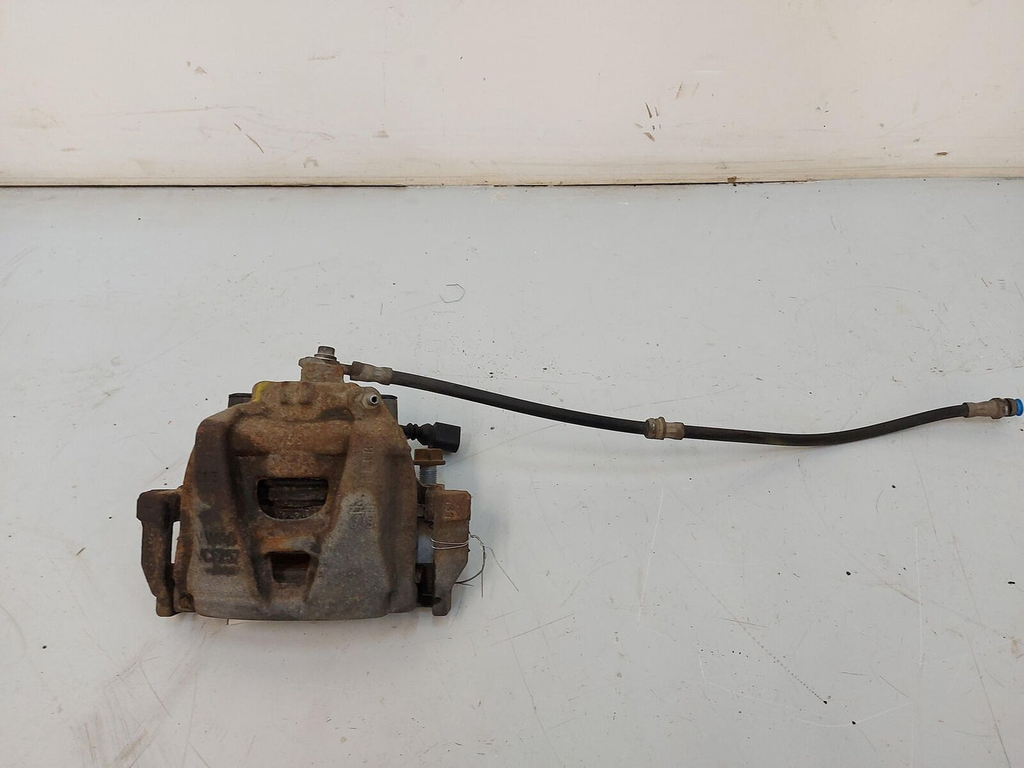 09-18 VW TIGUAN FRONT LH Left Caliper 79K KM'S