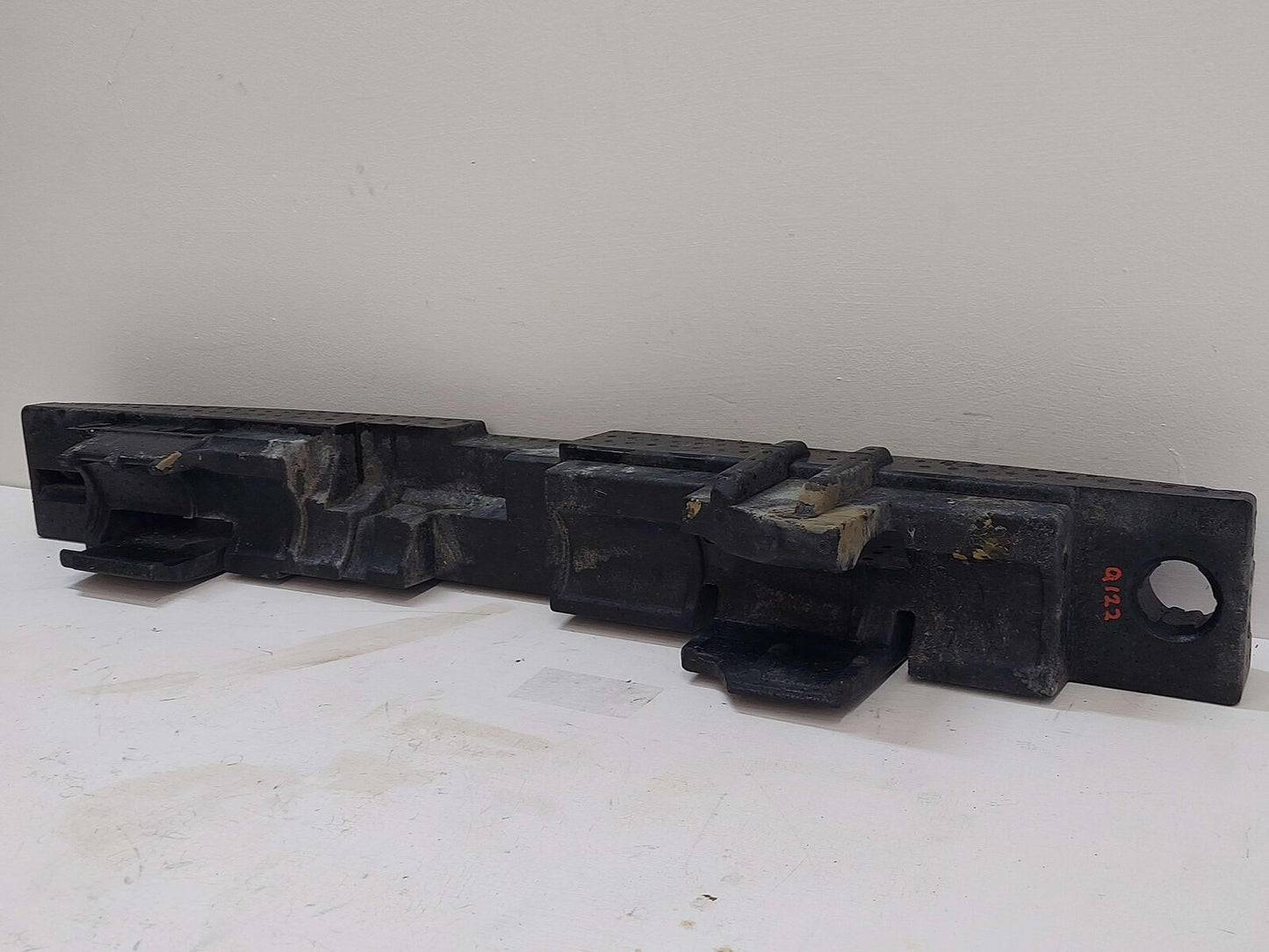 12 MERCEDES ML63 AMG W166 REAR BUMPER ABSORBER TRAILER HITCH STYLE A1663150065