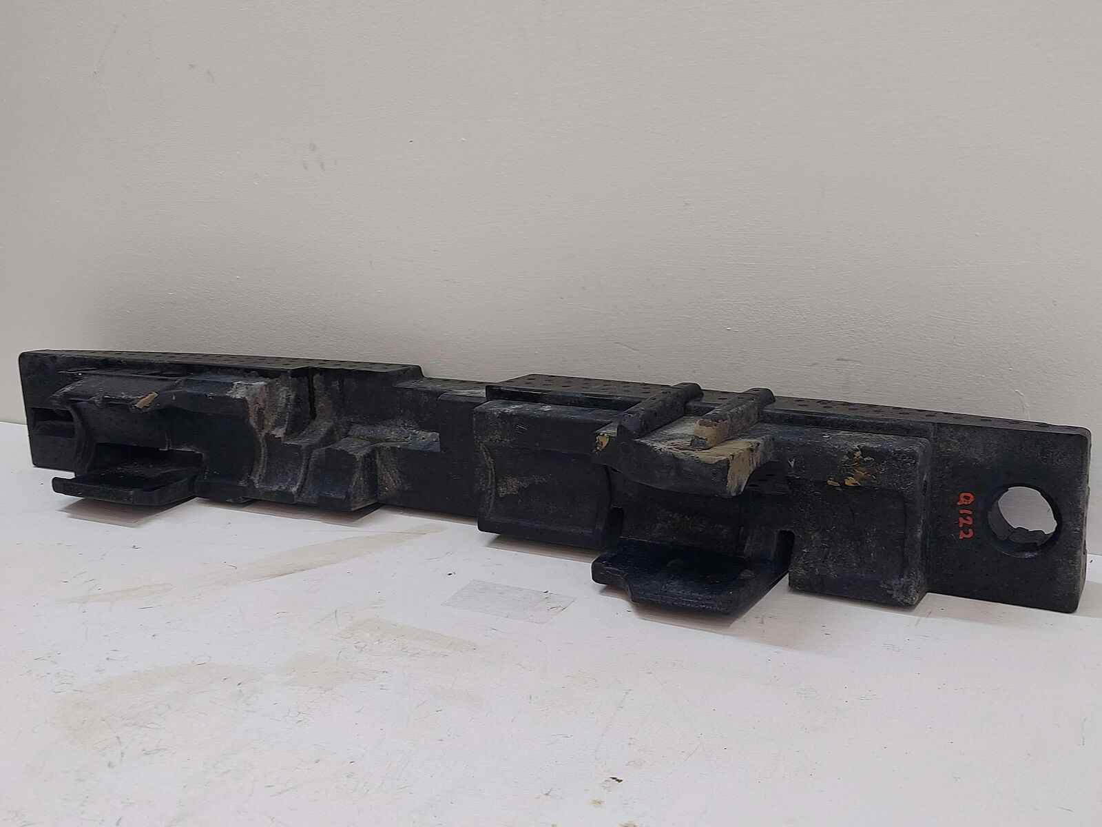 12 MERCEDES ML63 AMG W166 REAR BUMPER ABSORBER TRAILER HITCH STYLE A1663150065